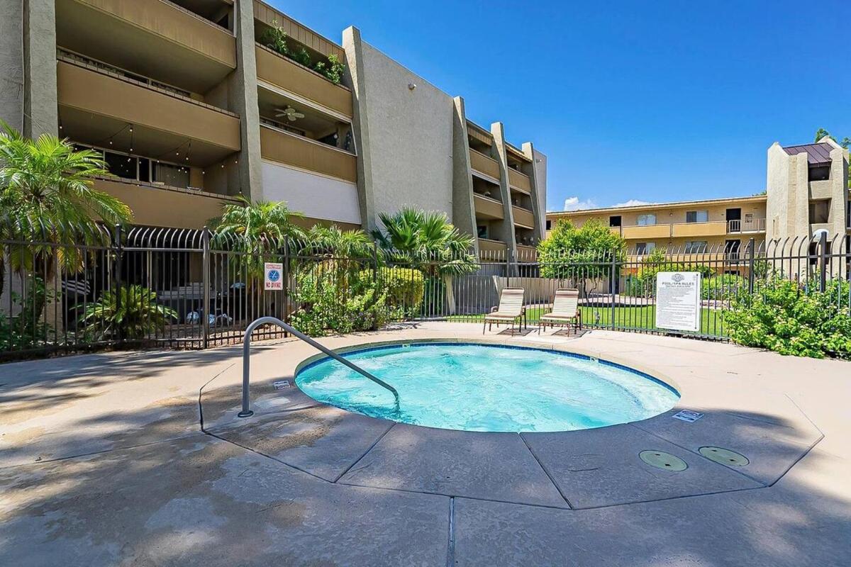 Modern - Get To Old Town In Minutes! Apartment *