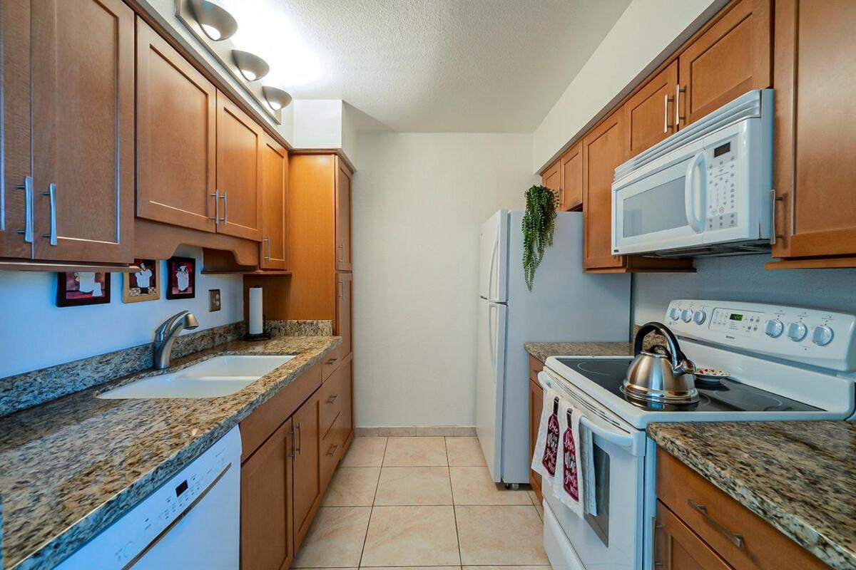 Modern - Get To Old Town In Minutes! Apartment