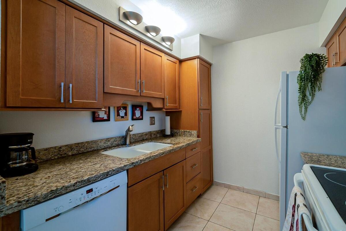 Modern - Get To Old Town In Minutes! Apartment *