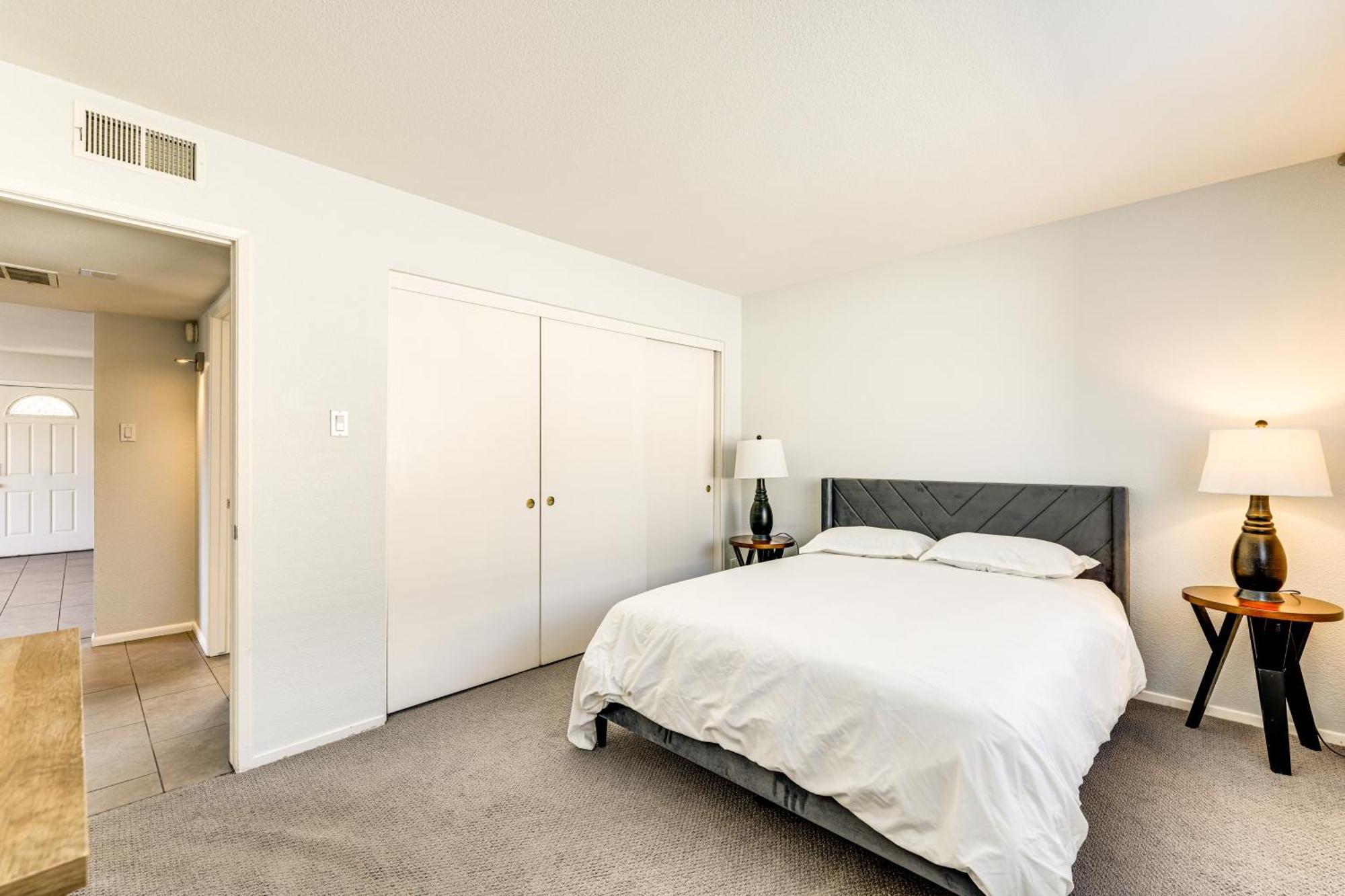 Apartment 2 Mi To Tempe Marketplace And Asu With Pool Scottsdale