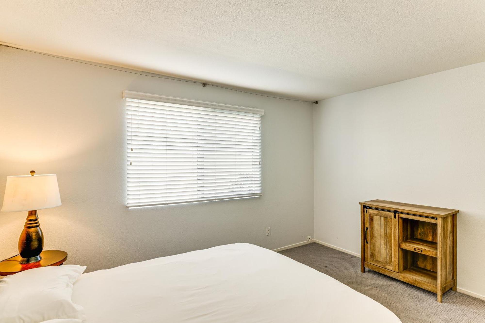 2 Mi To Tempe Marketplace And Asu With Pool Apartment