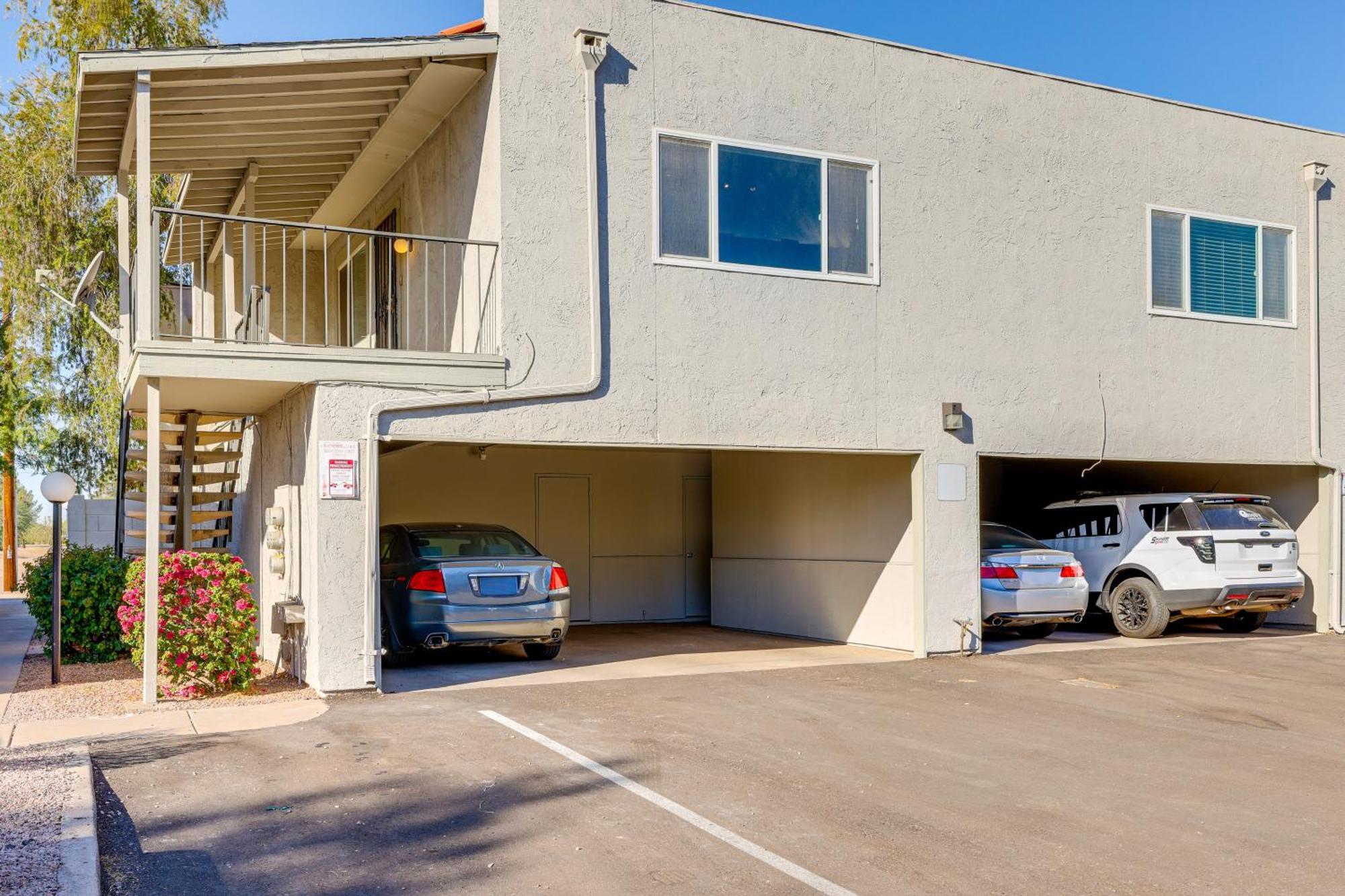 Apartment 2 Mi To Tempe Marketplace And Asu With Pool