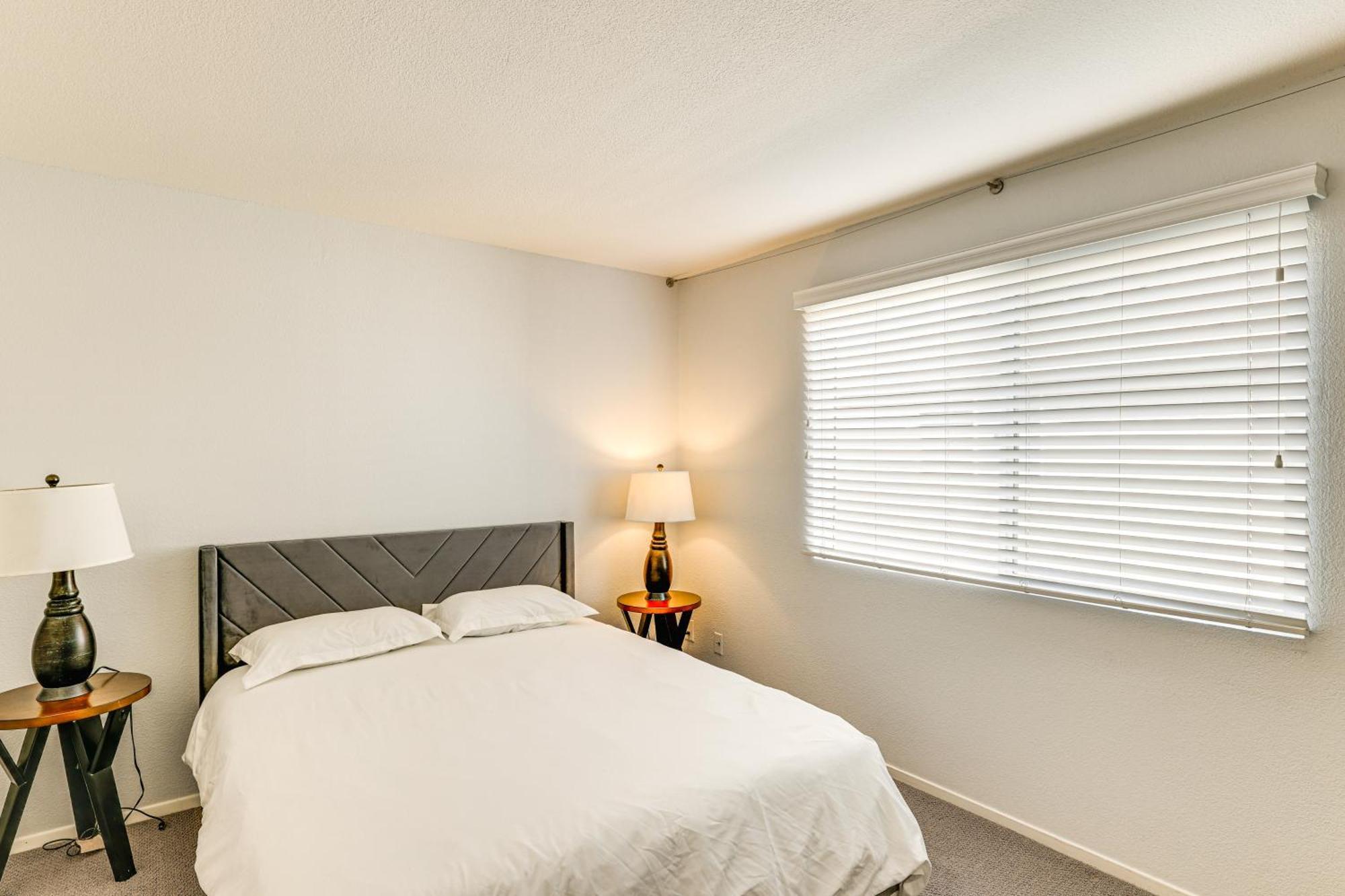 Apartment 2 Mi To Tempe Marketplace And Asu With Pool