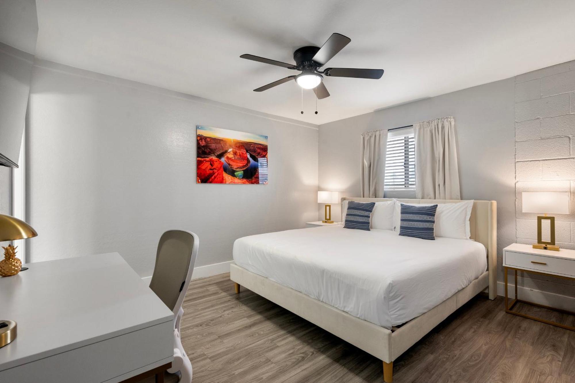 Cozy Modern 2b2b With Free Parking *