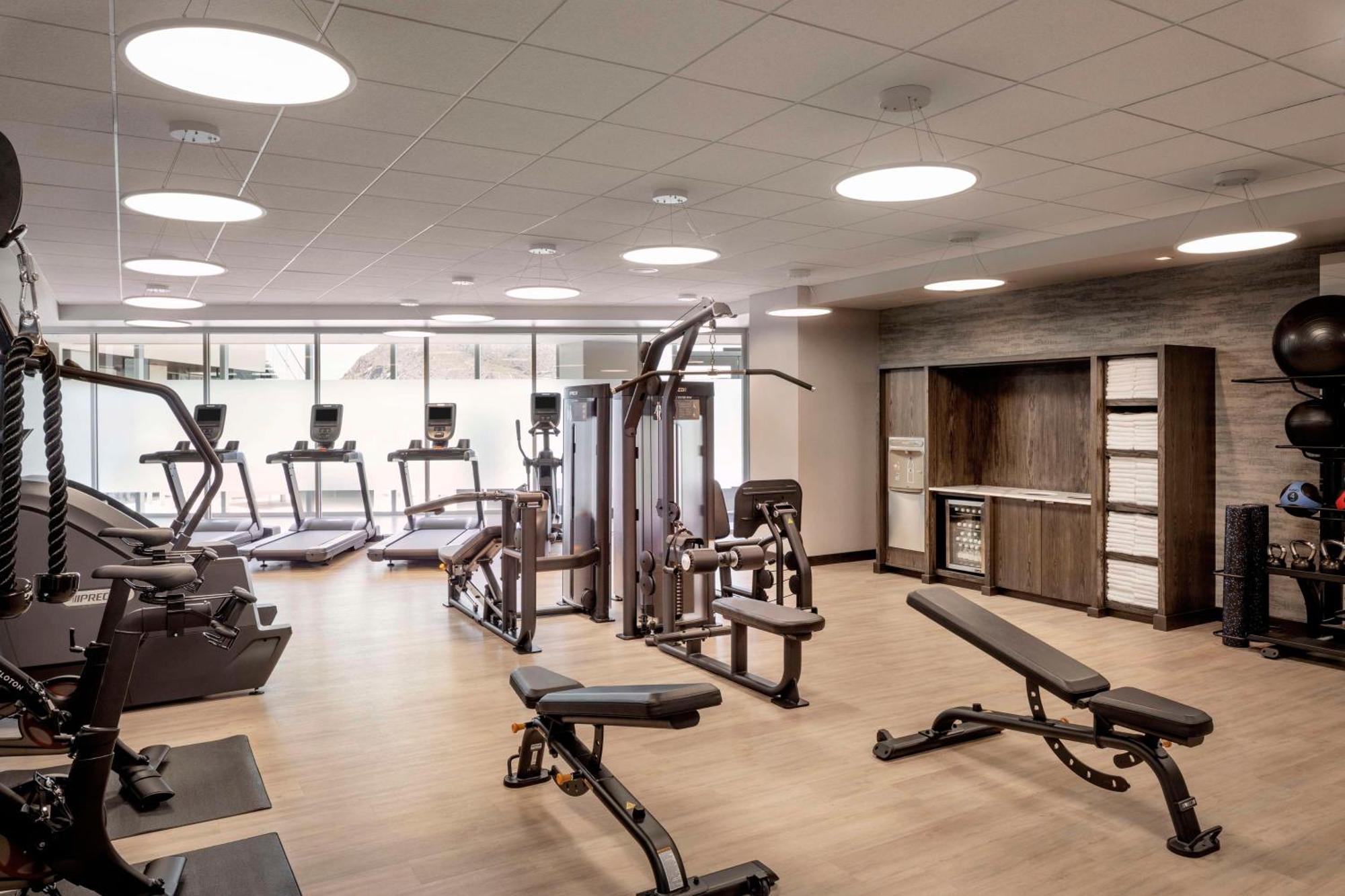 Hotel Caesars Republic Scottsdale, A Hilton 4*