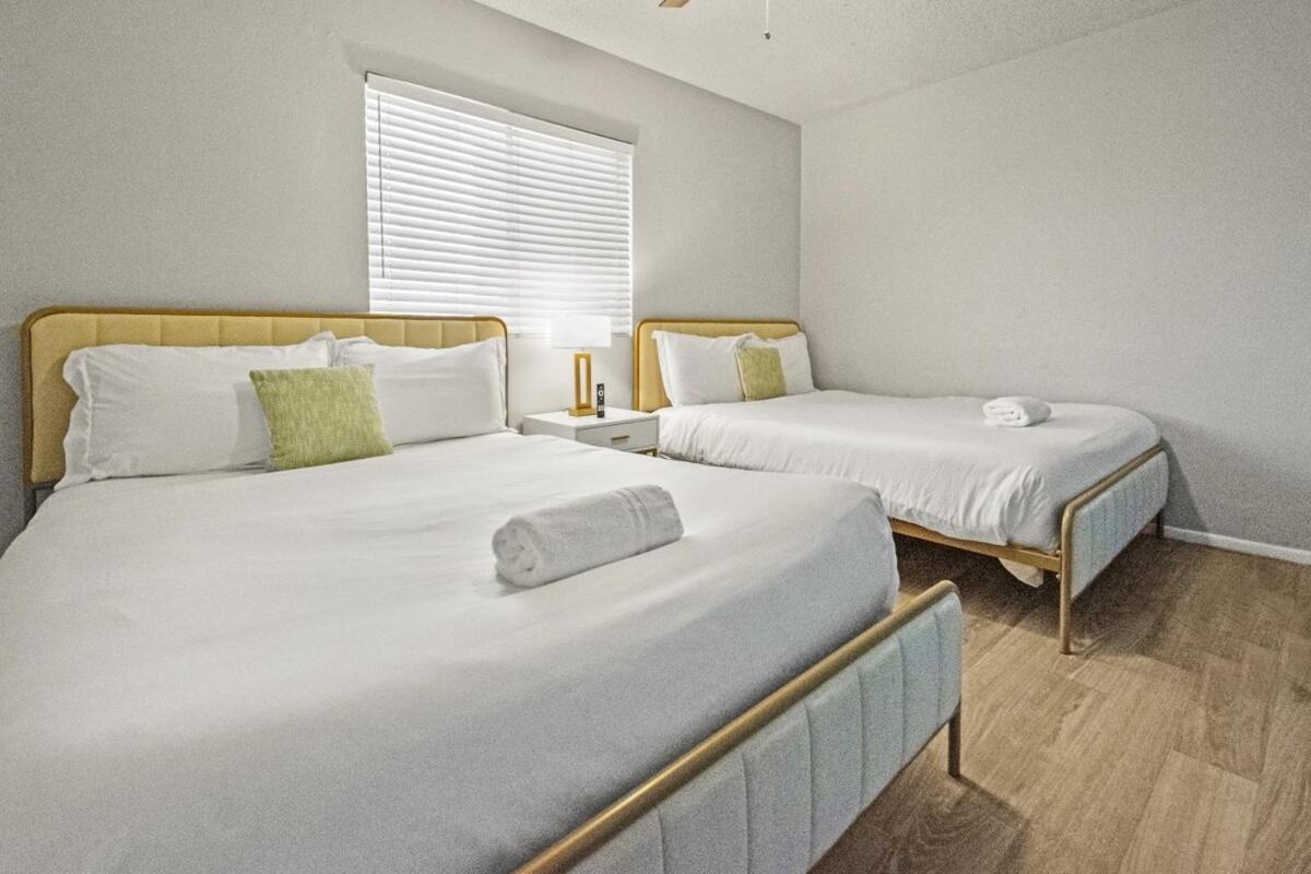 Trendy 2b1b Oasis In Old Town *