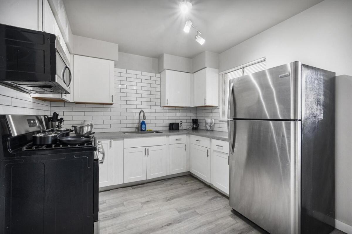 Apartment Trendy 2b1b Oasis In Old Town *