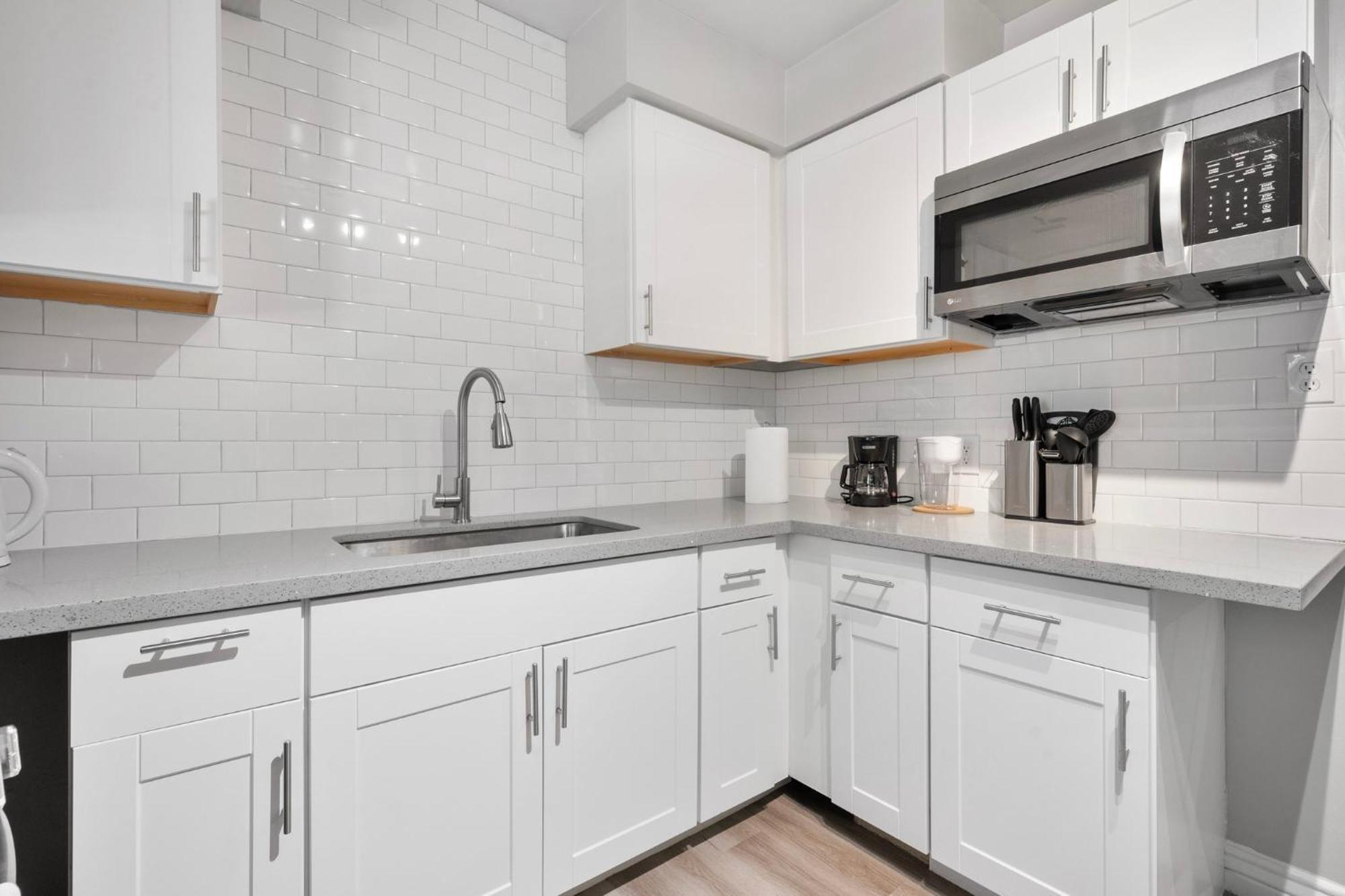 Modern 2b1b Hideaway In Old Town Apartment Scottsdale