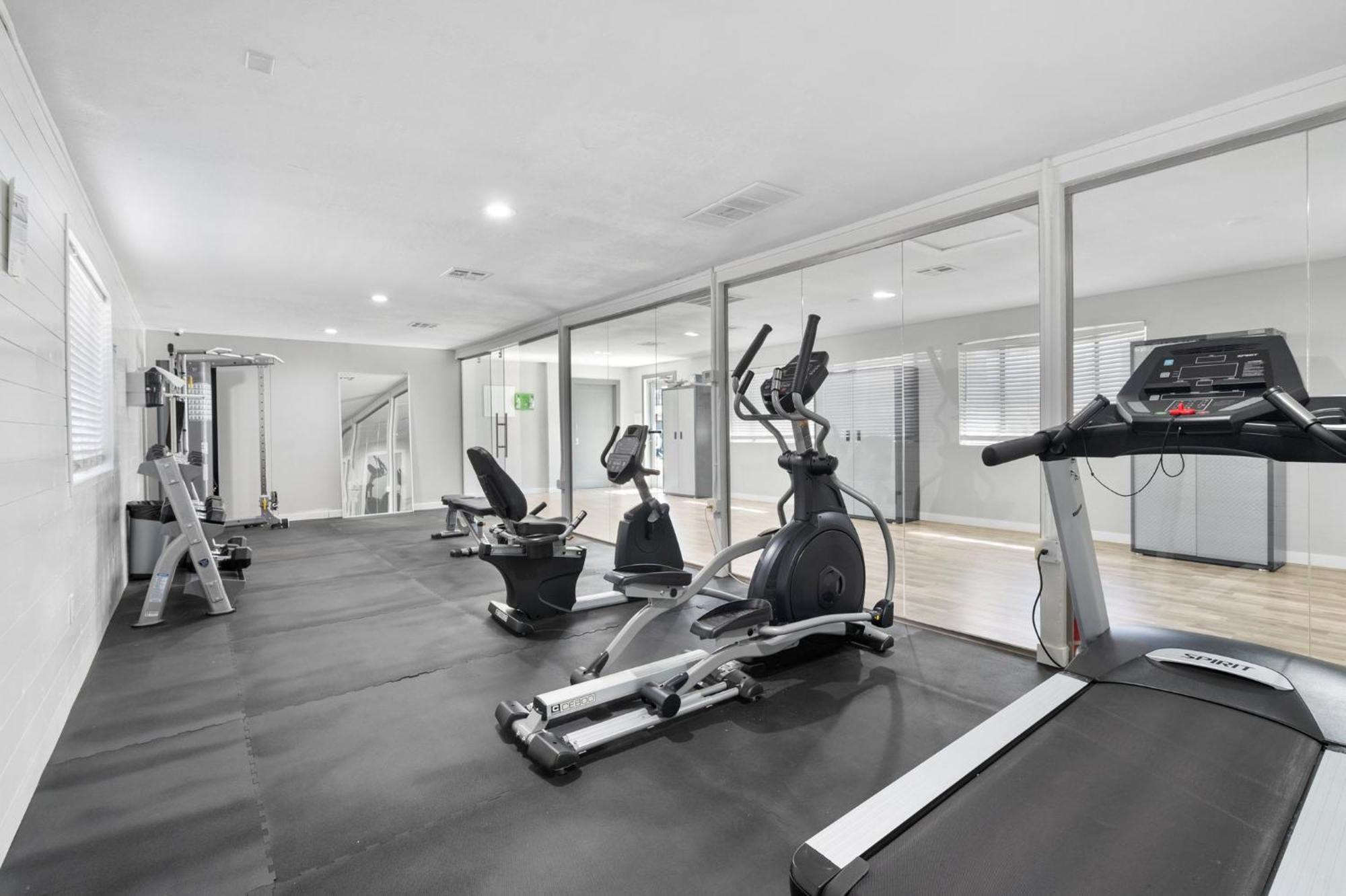 Modern 2b1b Hideaway In Old Town Scottsdale