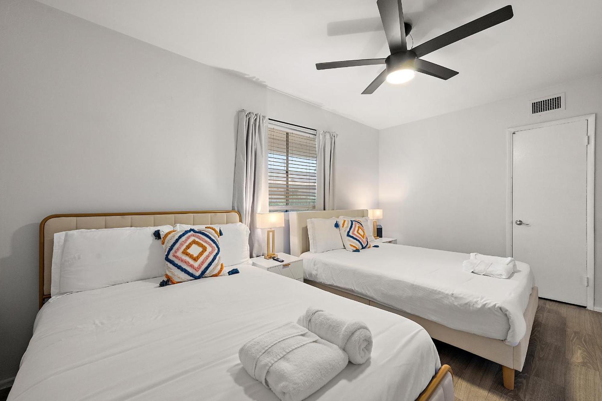 Stylish 2b1b Hideaway In Old Town *