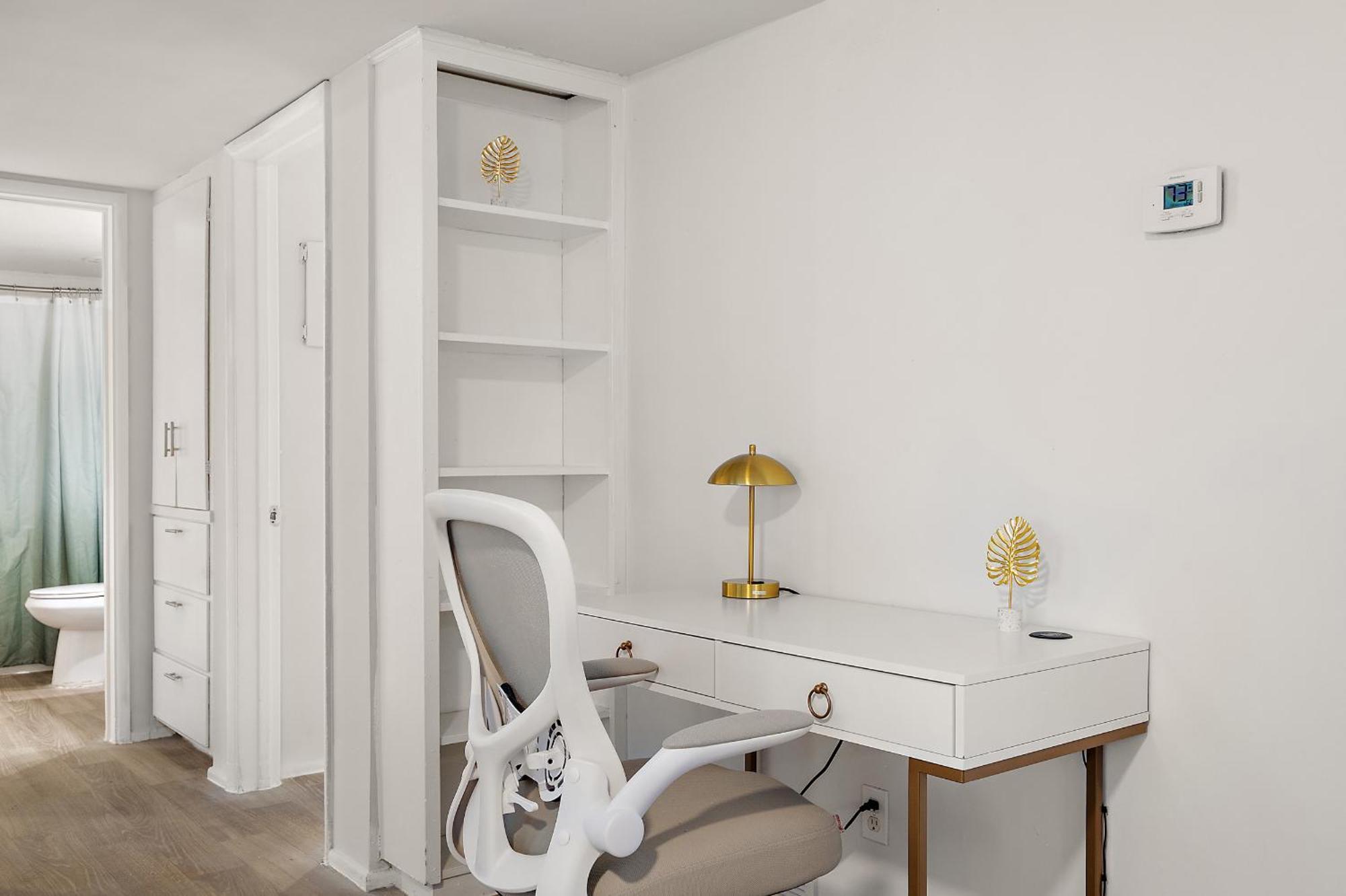 Stylish 2b1b Hideaway In Old Town Scottsdale