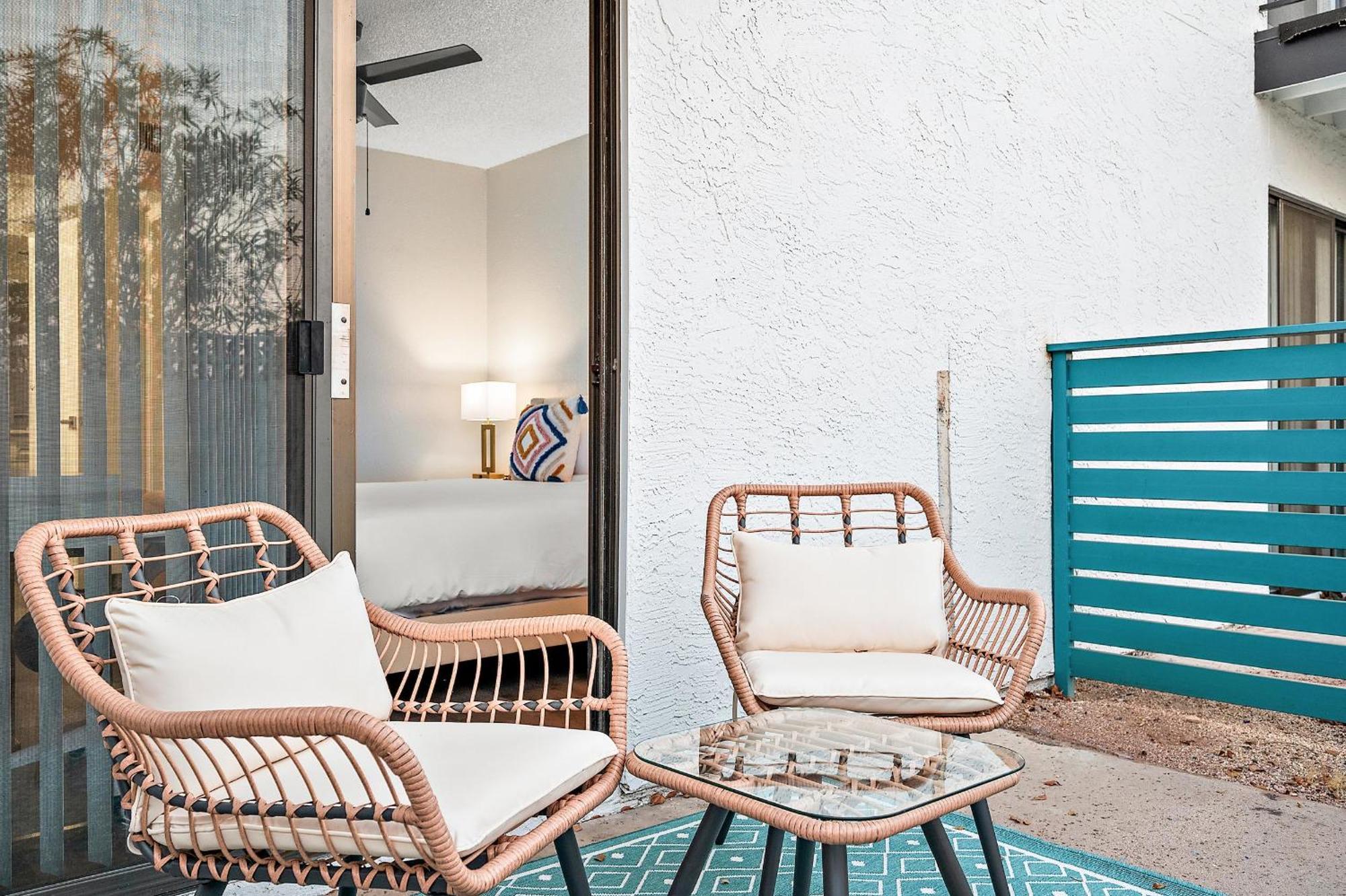 Modern 1-bedroom Escape With Free Parking Apartment *