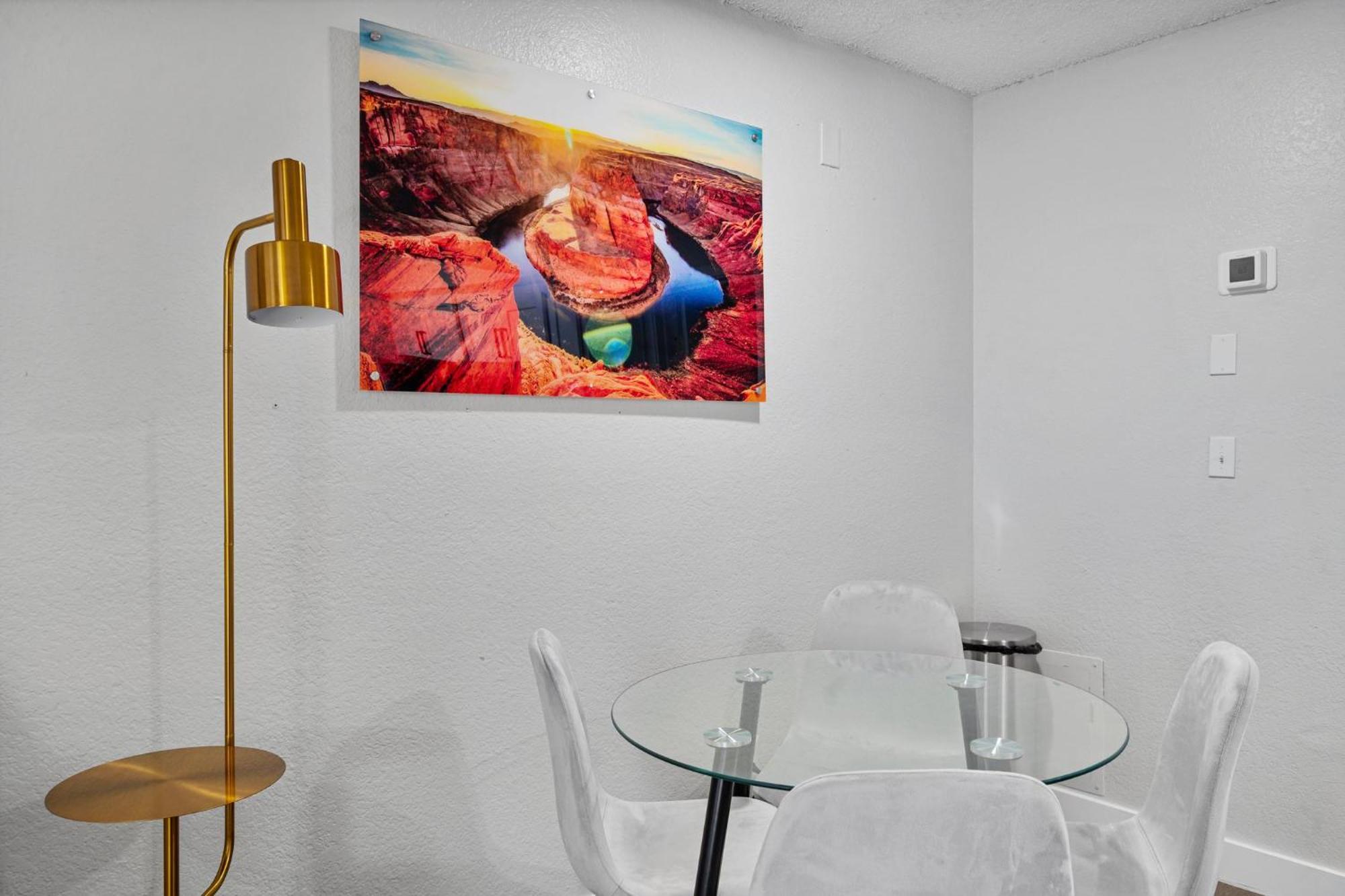 Apartment Luxurious 1b1b With Free Parking Scottsdale