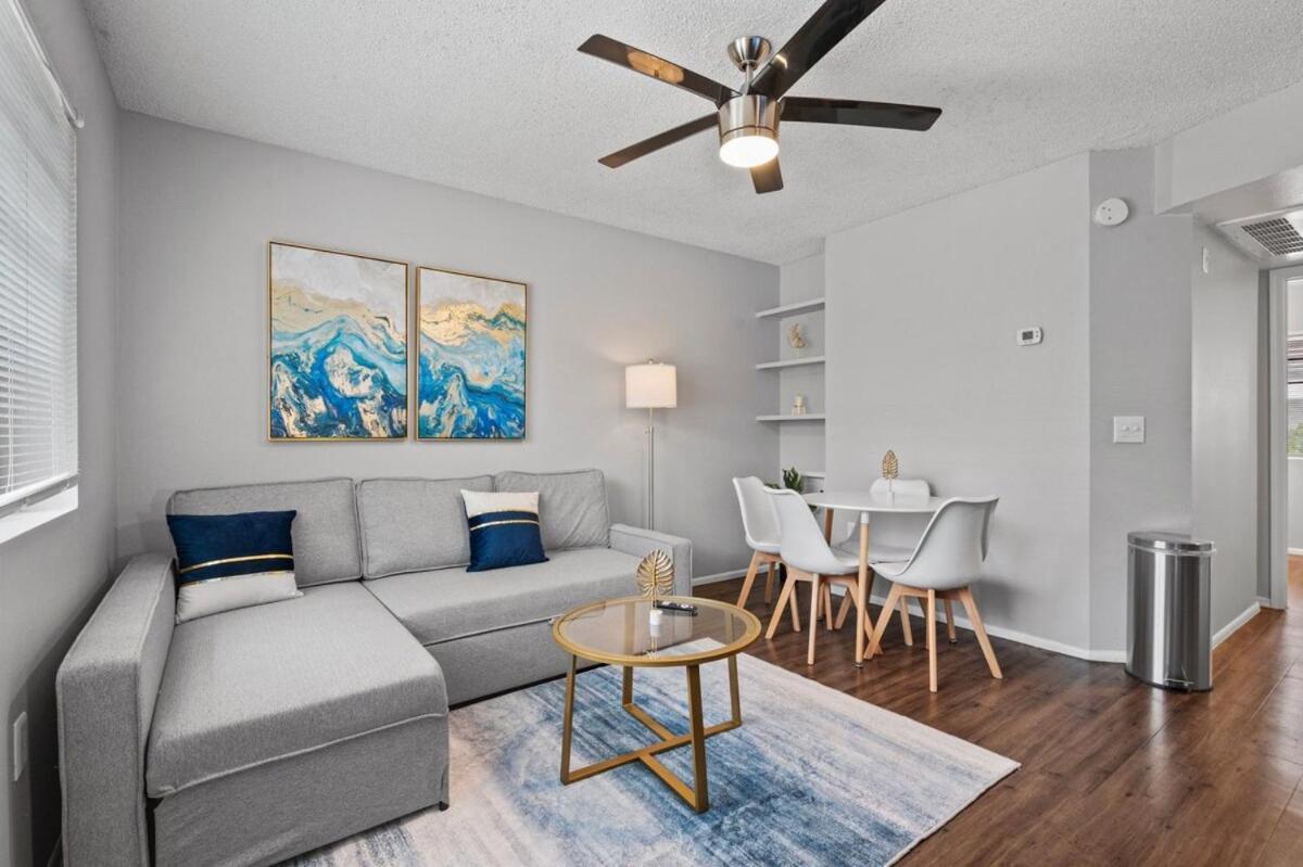Modern 1b1b Hideaway In Old Town *