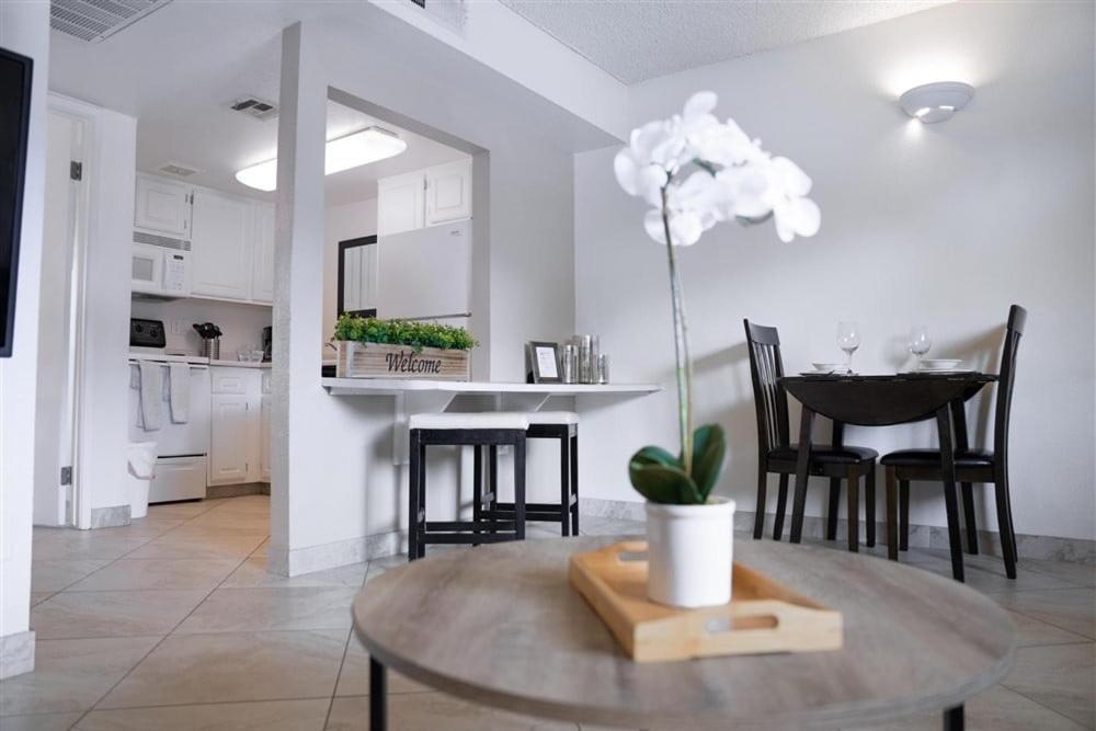 Apartment 202 Fully Furnished, Wifi Included *