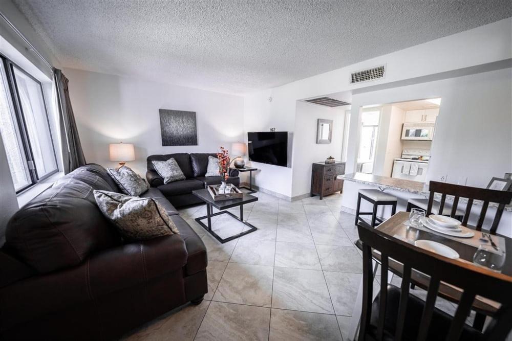 215 Fully Furnished 1br Suite-outdoor Pool * Scottsdale
