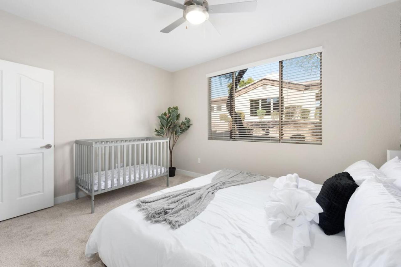 Chic 2Br - Pool,Gym,Parkng,Near Mayo Clnc&Westwrld Scottsdale