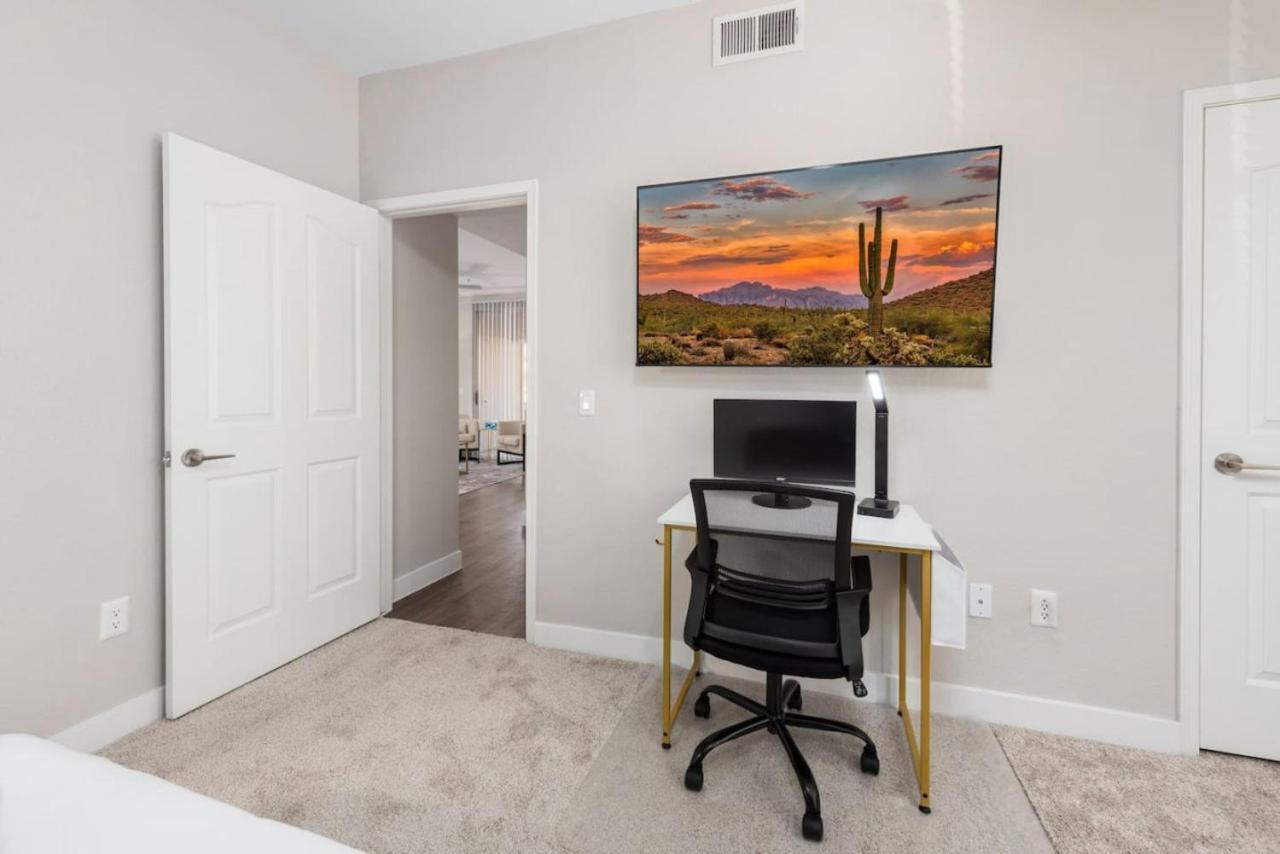 Apartment Chic 2Br - Pool,Gym,Parkng,Near Mayo Clnc&Westwrld Scottsdale