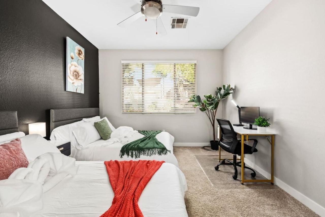 Cozy 2Br Pool Gym Prkng Near Mayo Clnc Westwrld Apartment *
