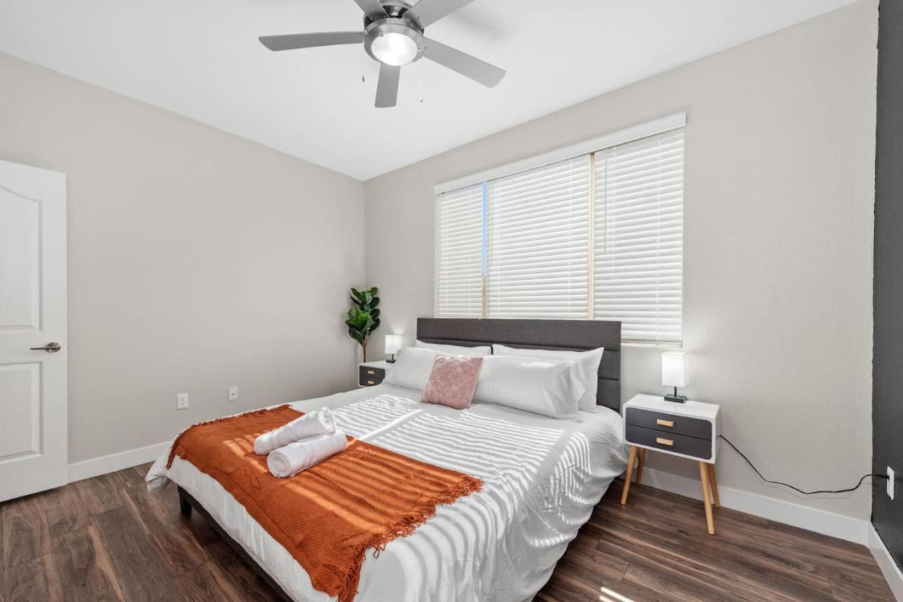 Stylish2Br Pool Gym Parkng Near Mayo Clnc Westwrld *