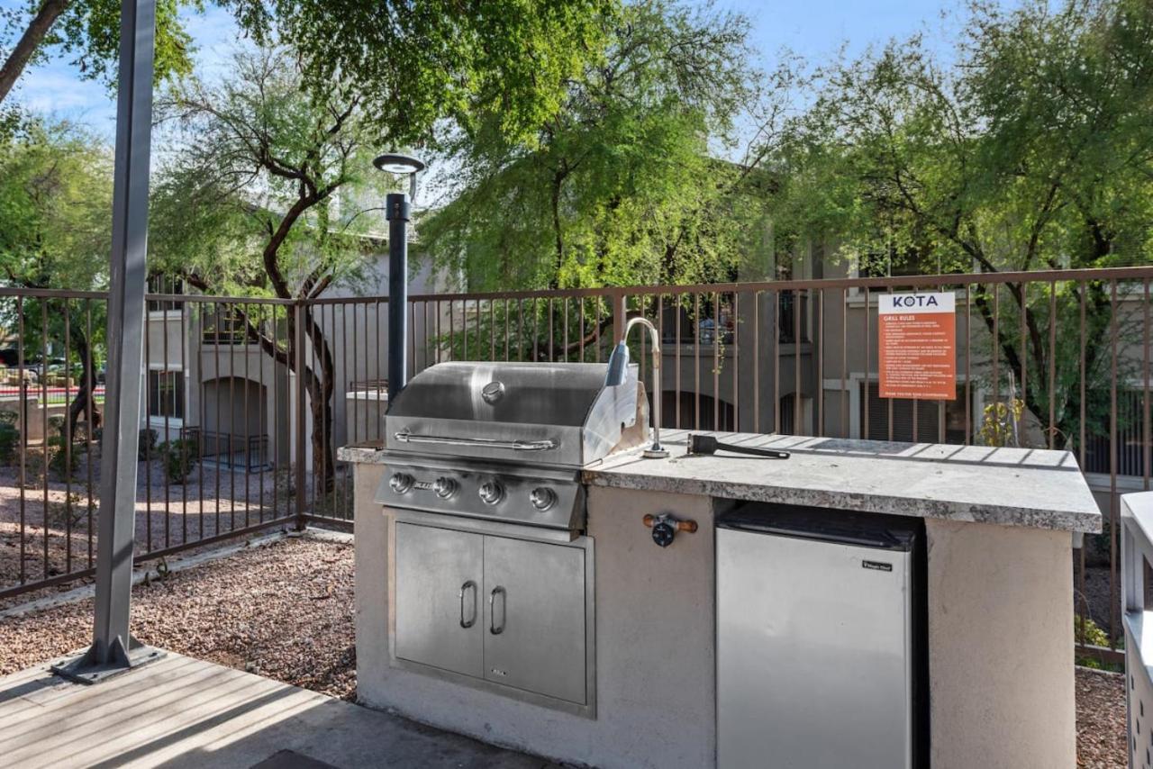 Chic 1Br-Pool,Gym,Prkng,Near Mayo Clnc&Westwrld Apartment