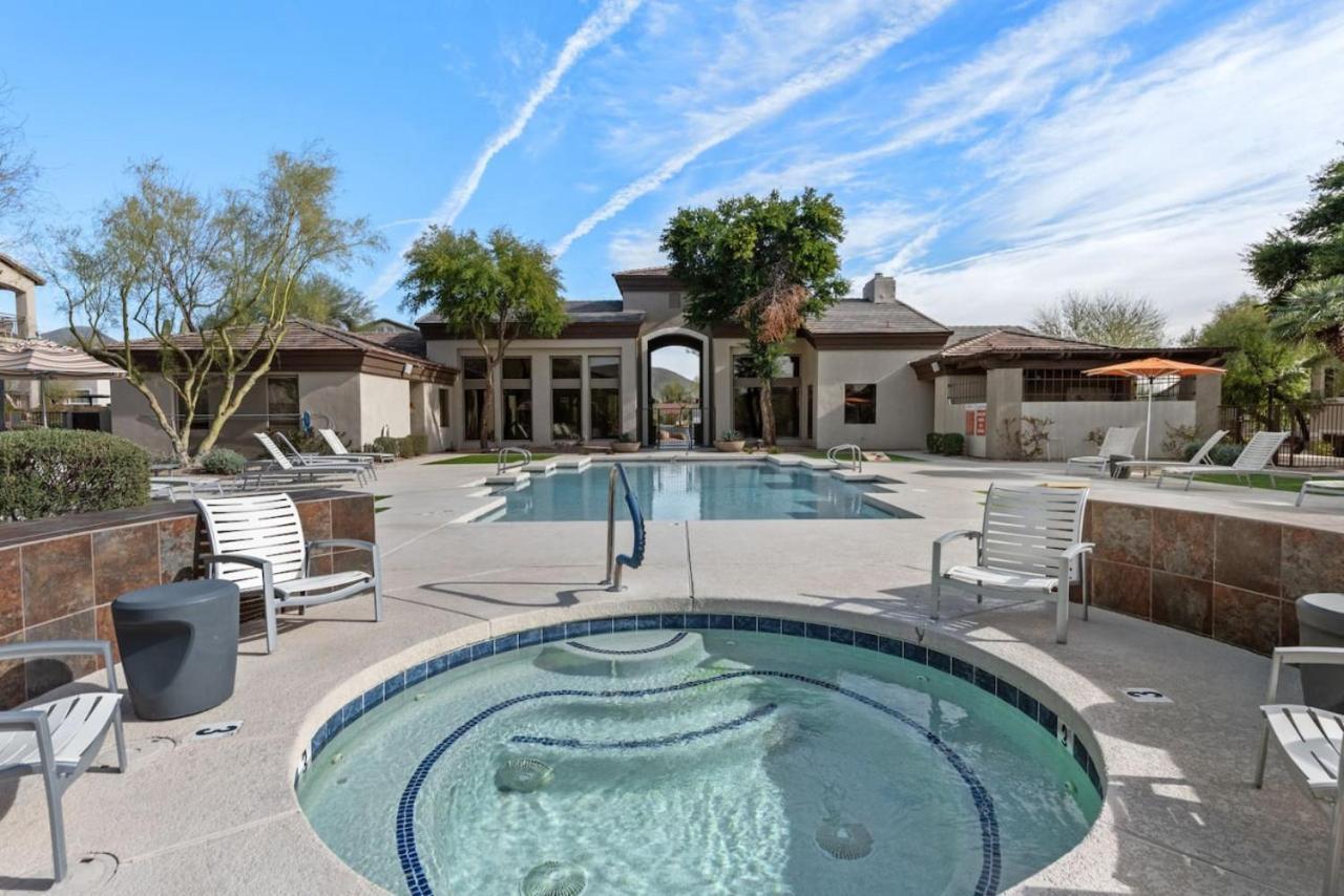 Apartment Chic 1Br-Pool,Gym,Prkng,Near Mayo Clnc&Westwrld *