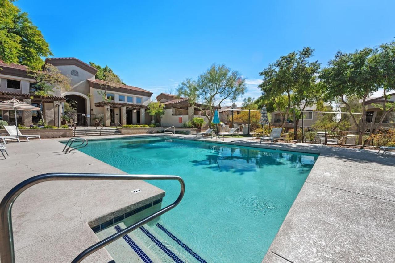 Chic 1Br-Pool,Gym,Prkng,Near Mayo Clnc&Westwrld