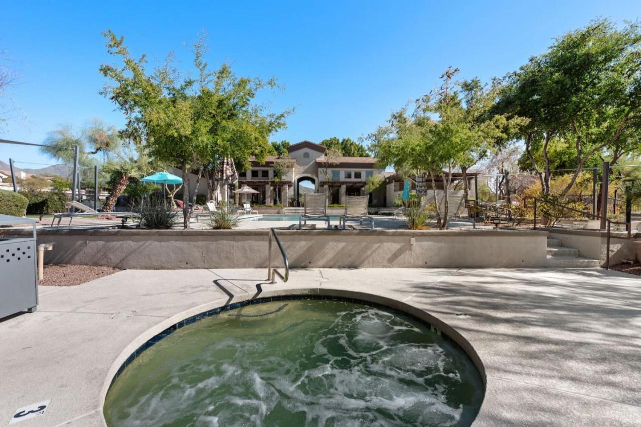 Chic 1Br-Pool,Gym,Prkng,Near Mayo Clnc&Westwrld *