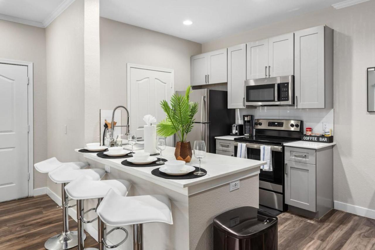 Apartment Chic 1Br-Pool,Gym,Prkng,Near Mayo Clnc&Westwrld *
