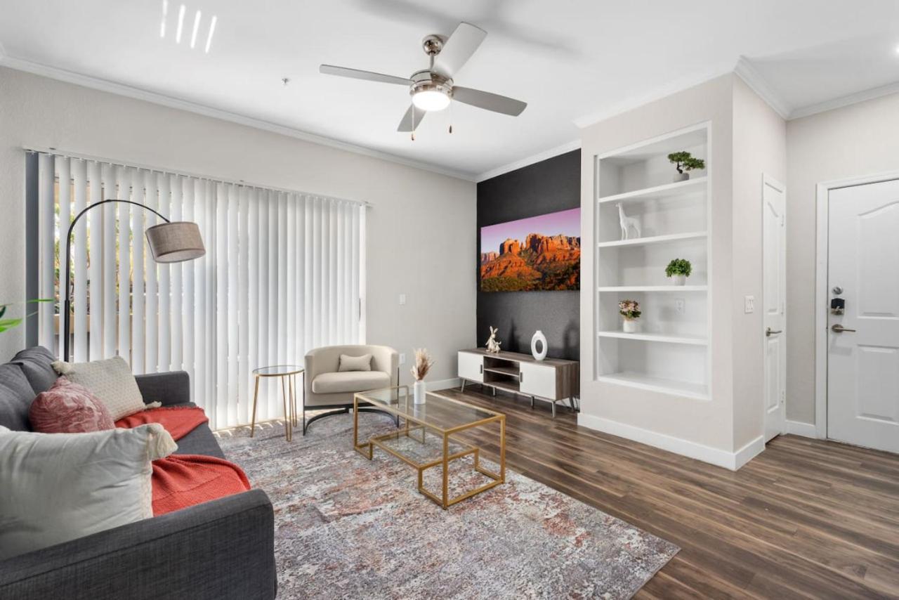 Chic 1Br-Pool,Gym,Prkng,Near Mayo Clnc&Westwrld
