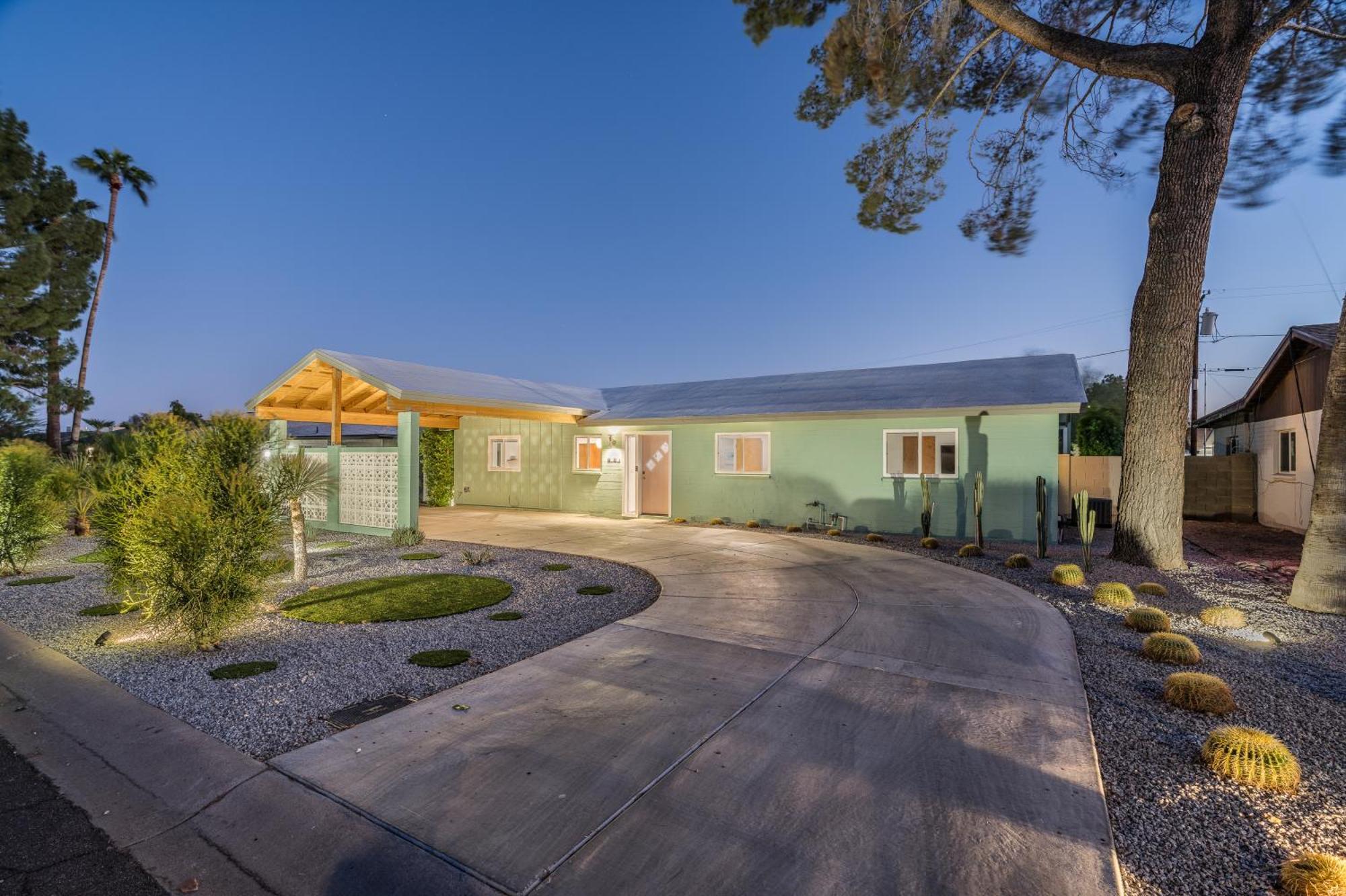 Stylish Old Town Retreat W Pool Prime Location * Scottsdale