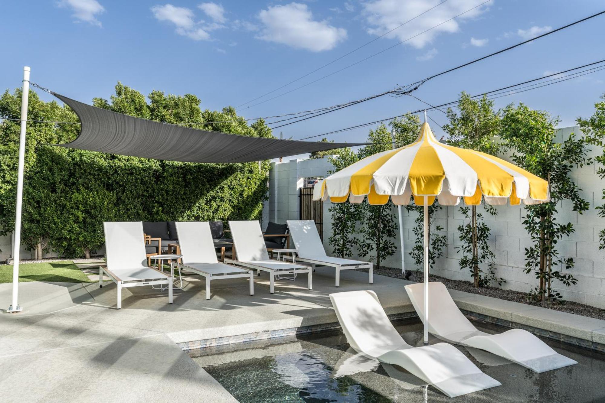 Stylish Old Town Retreat W Pool Prime Location Holiday home Scottsdale