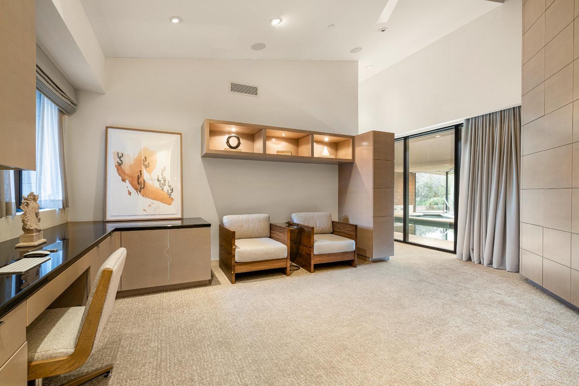 Indoor Pool 2.5 Acres Gym With Sauna At Hideaway Estate *