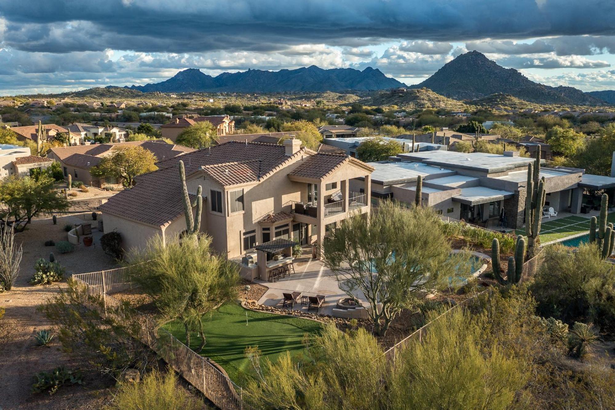 Pinnacle Perfection By Porter Heated Pool W Outdoor Putting *
