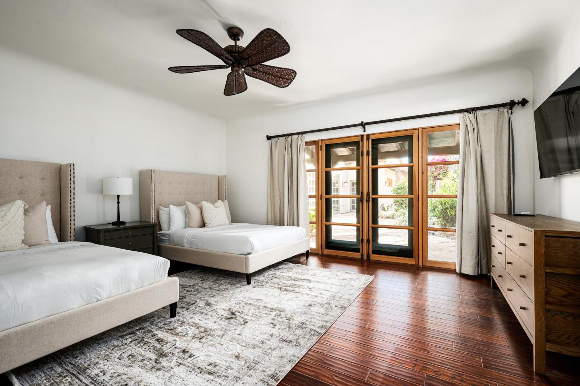 Hacienda Gardens Escape The City-life With A Private Oasis *