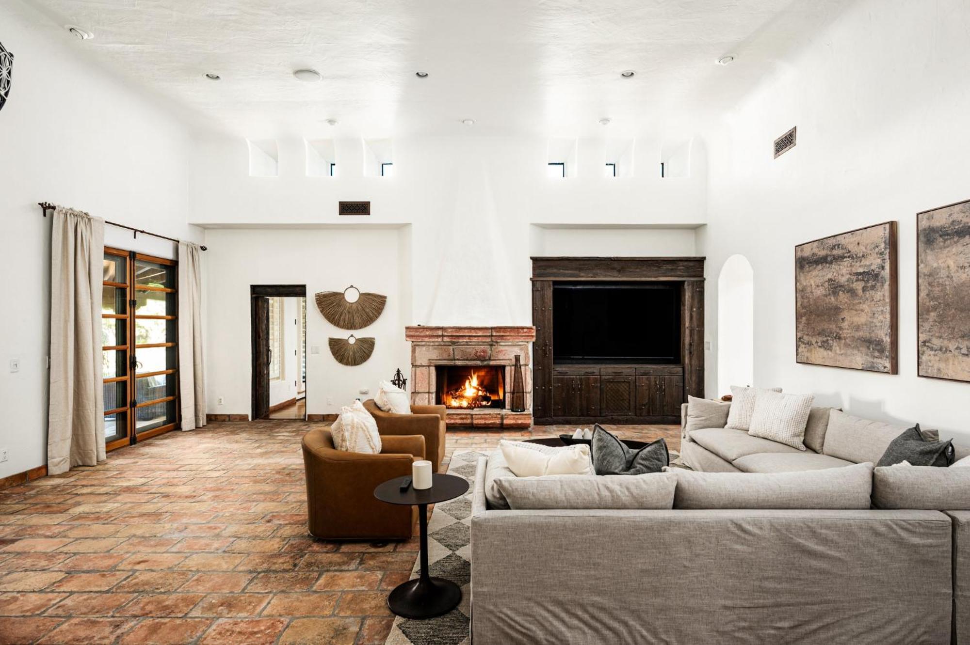 Hacienda Gardens Escape The City-life With A Private Oasis