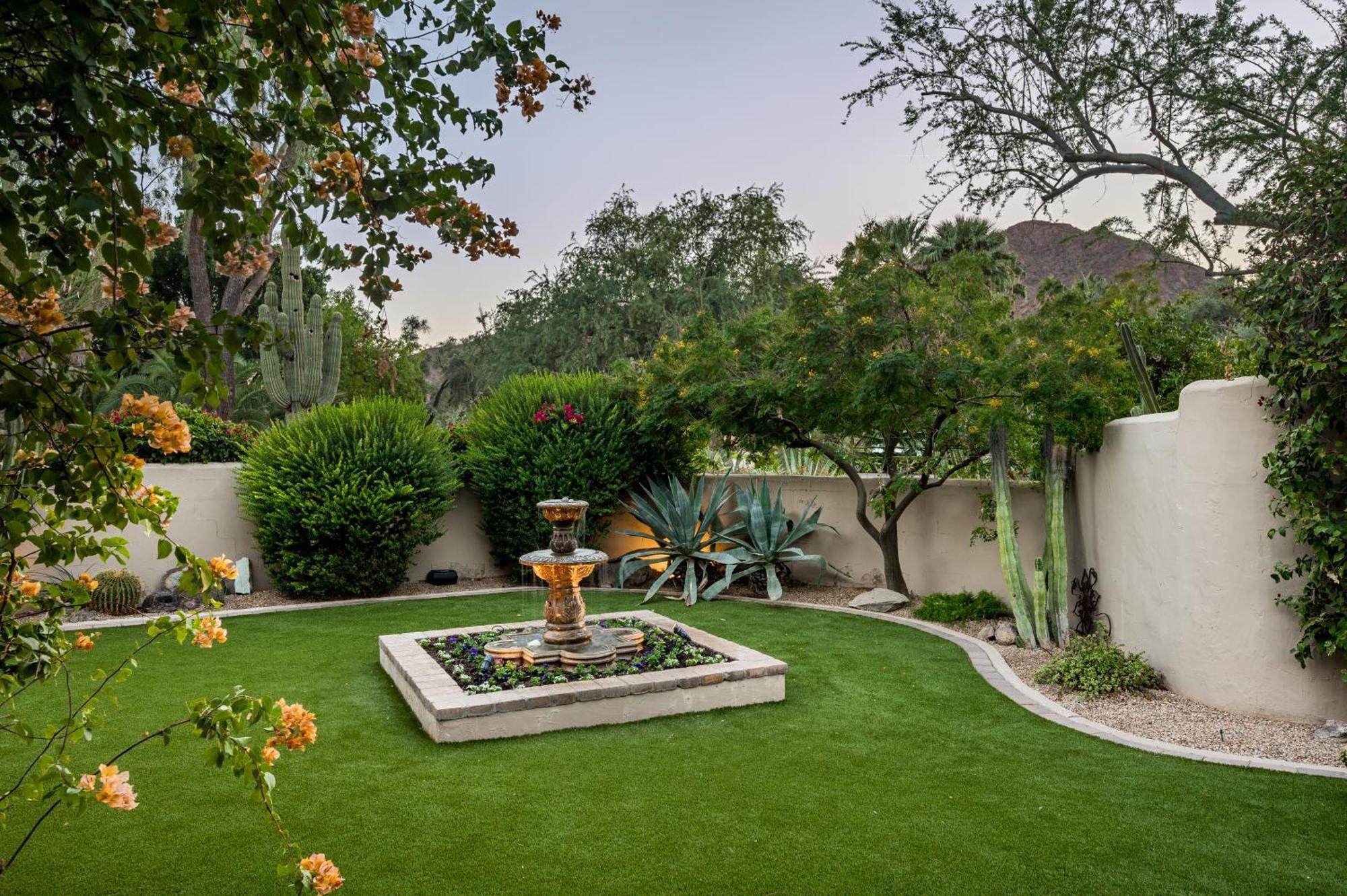 Hacienda Gardens Escape The City-life With A Private Oasis *