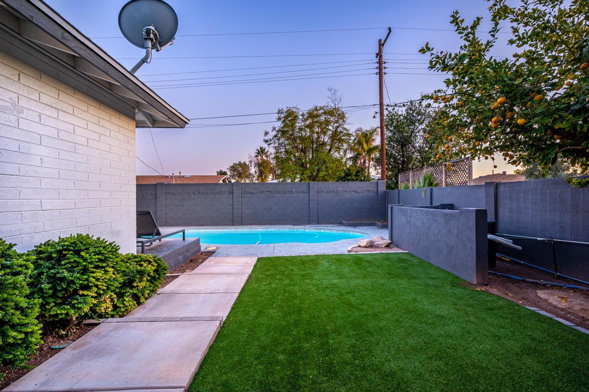 Holiday home Cambridge By Porter Modern Wheated Pool Near El Dorado Park In Scottsdale