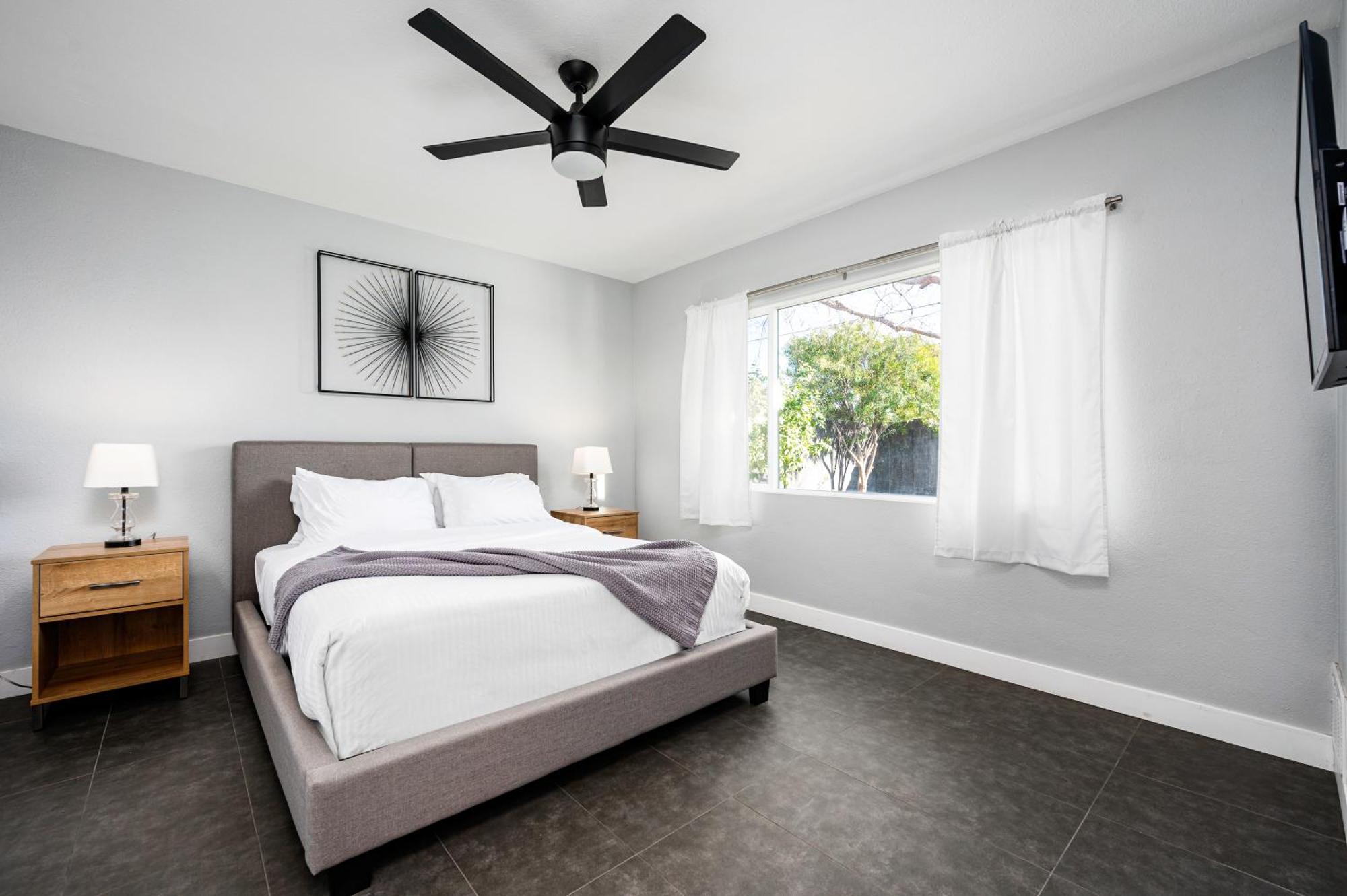 Holiday home Cambridge By Porter Modern Wheated Pool Near El Dorado Park In Scottsdale
