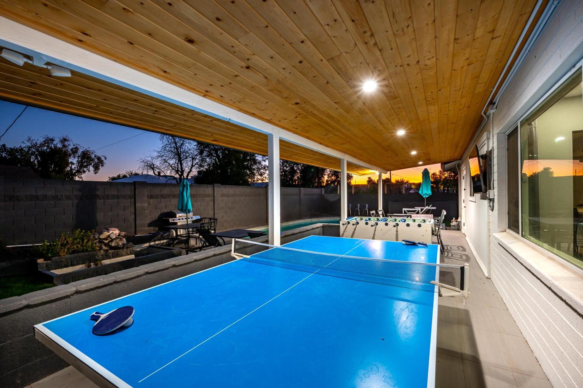 Cambridge By Porter Modern Wheated Pool Near El Dorado Park In