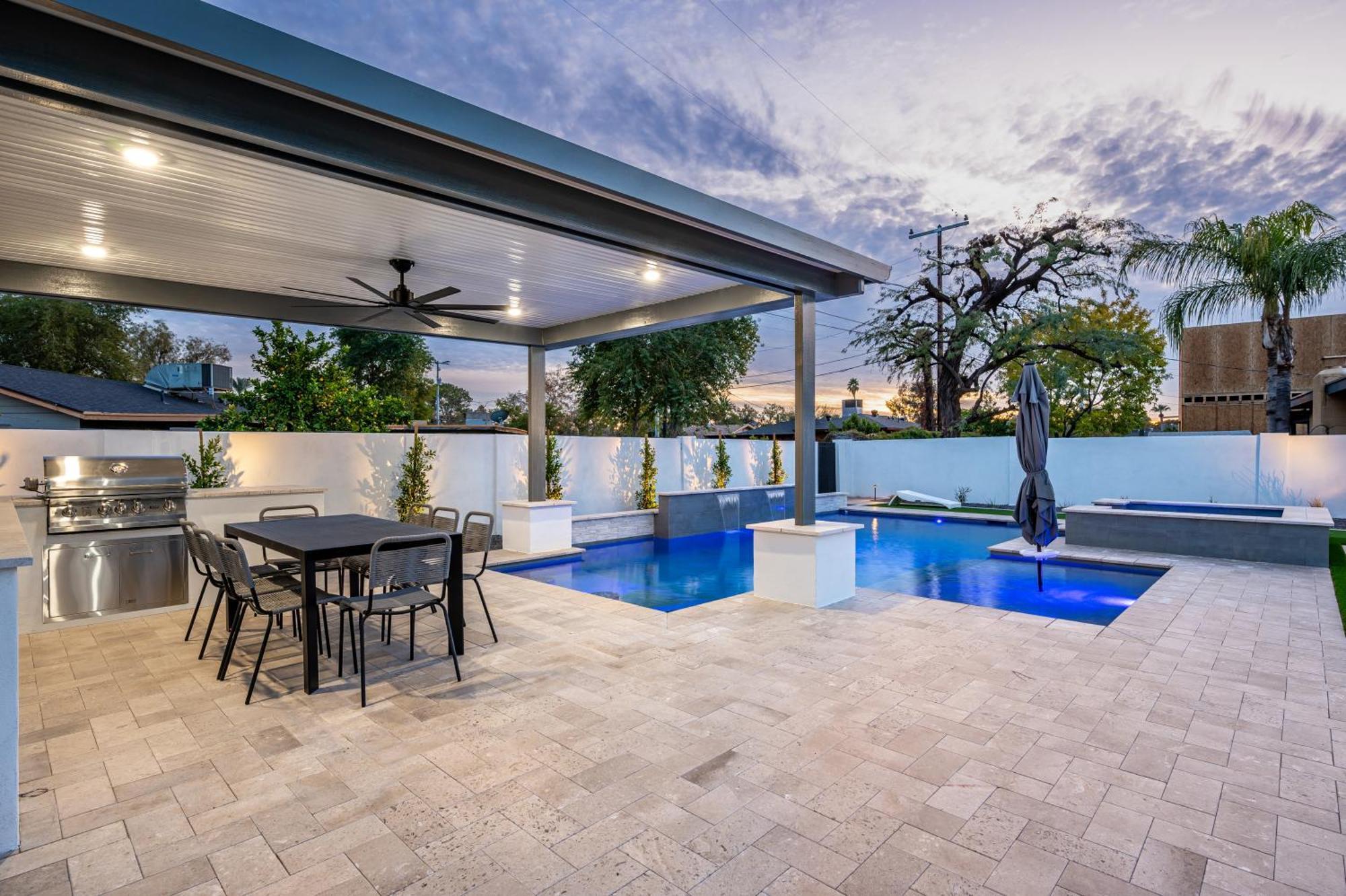 Swim Up To Cooking Entertainment Play Corn Hole And Relax By The Fire At Cascada