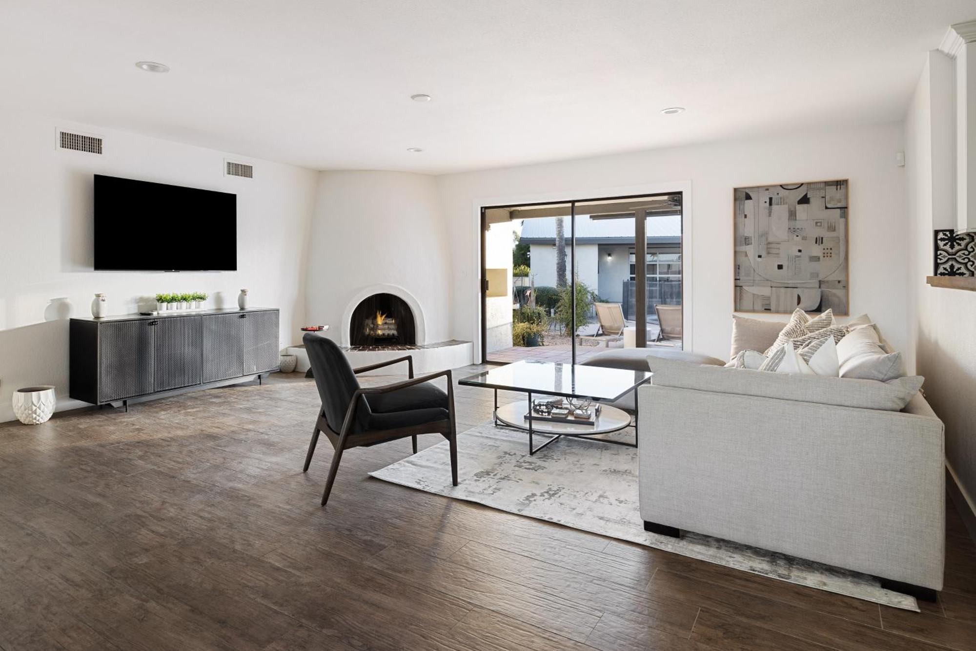 Holiday home Theater Swimming And Large Backyard At Adobe Modern. Nearby High-end Experiences And Golf Course *