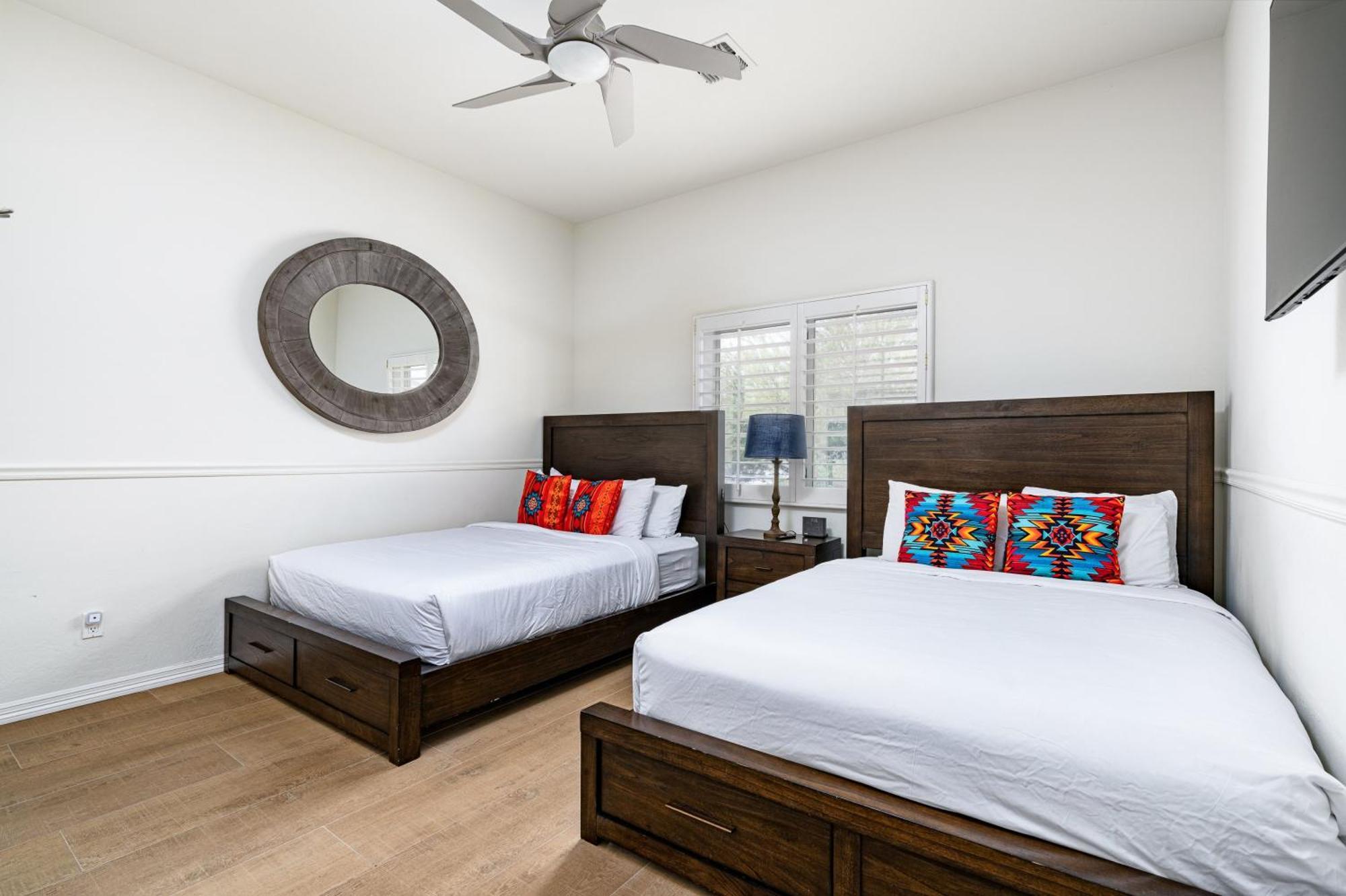 Holiday home Pickleball Cornhole Basketball Court Tons Of Space At Paradise Heights Retreat