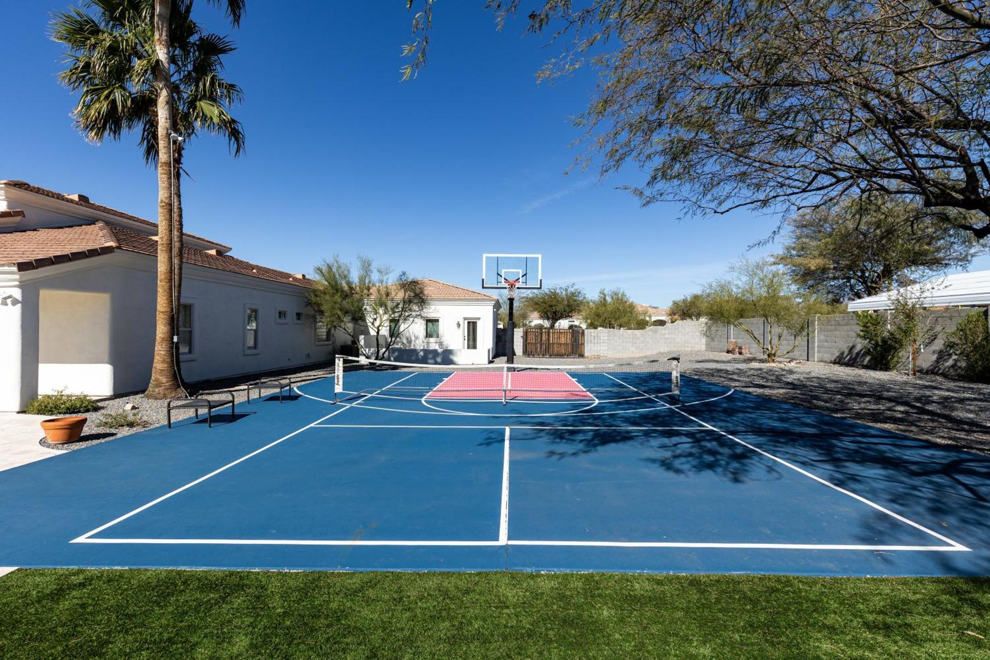 Pickleball Cornhole Basketball Court Tons Of Space At Paradise Heights Retreat Scottsdale