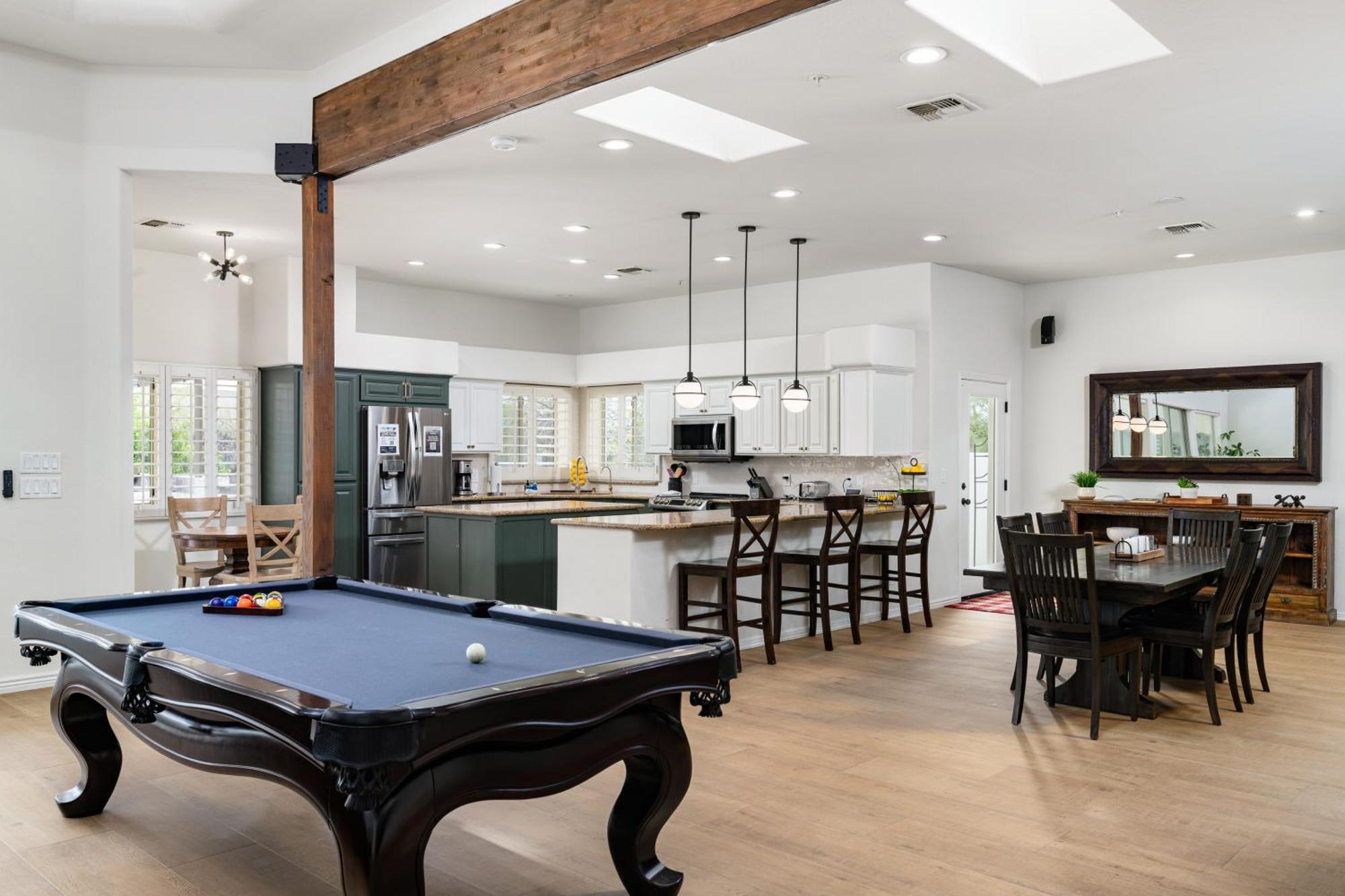 Holiday home Pickleball Cornhole Basketball Court Tons Of Space At Paradise Heights Retreat *