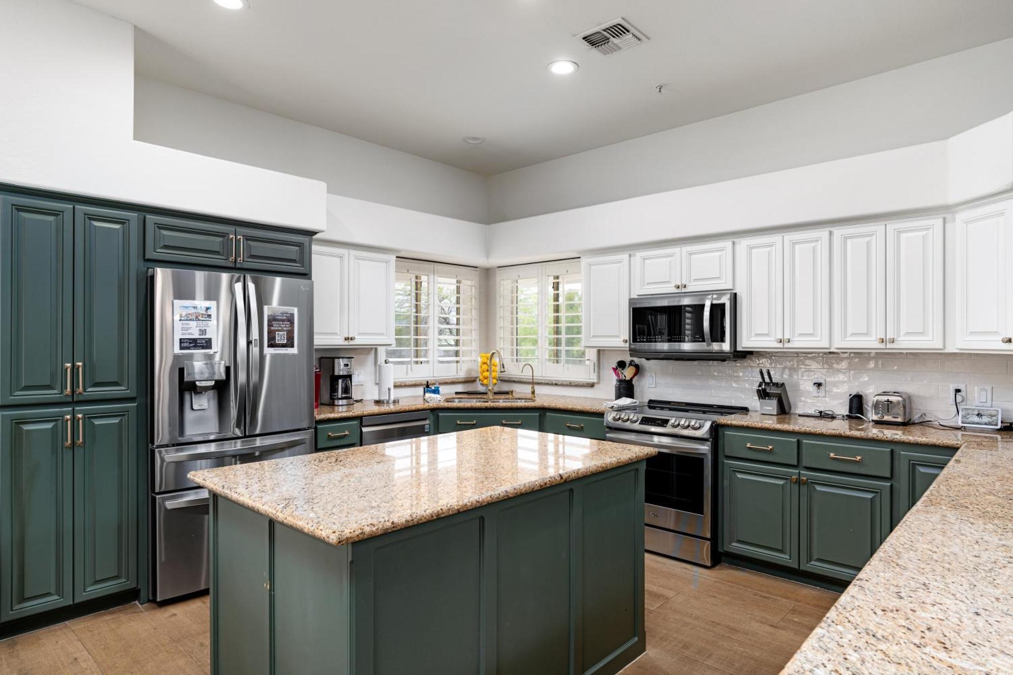 Pickleball Cornhole Basketball Court Tons Of Space At Paradise Heights Retreat * Scottsdale