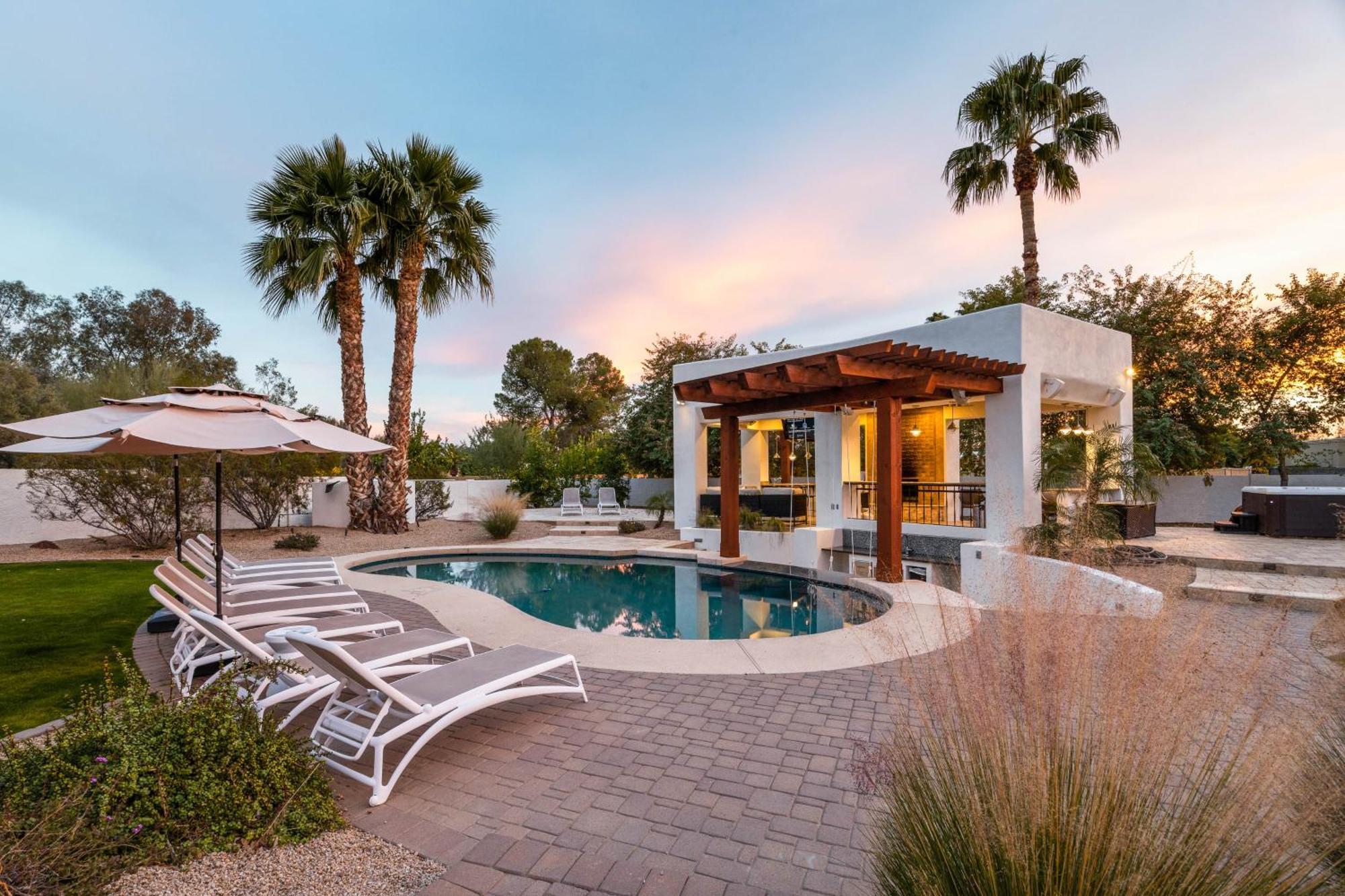 Entertainers Paradise Arcadegolf Simupickleballtheatergymswim-up Bar Holiday home Scottsdale
