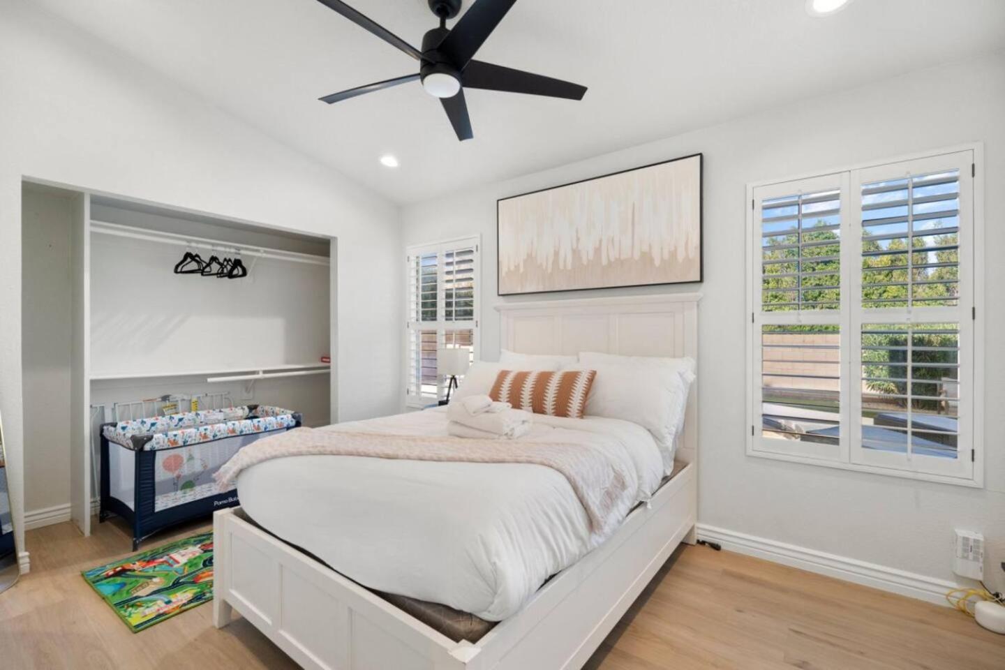 Luxury Living Private Pool Bbq & Prime Location