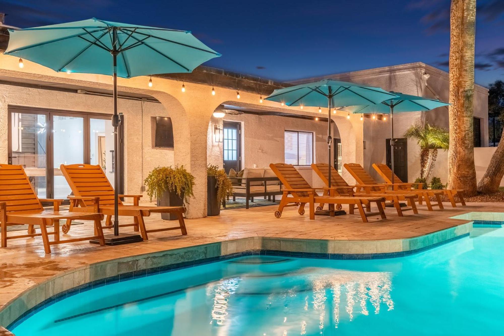 Holiday home Entertainers Retreat Pickleball Bocce Pool Putt Grn Scottsdale