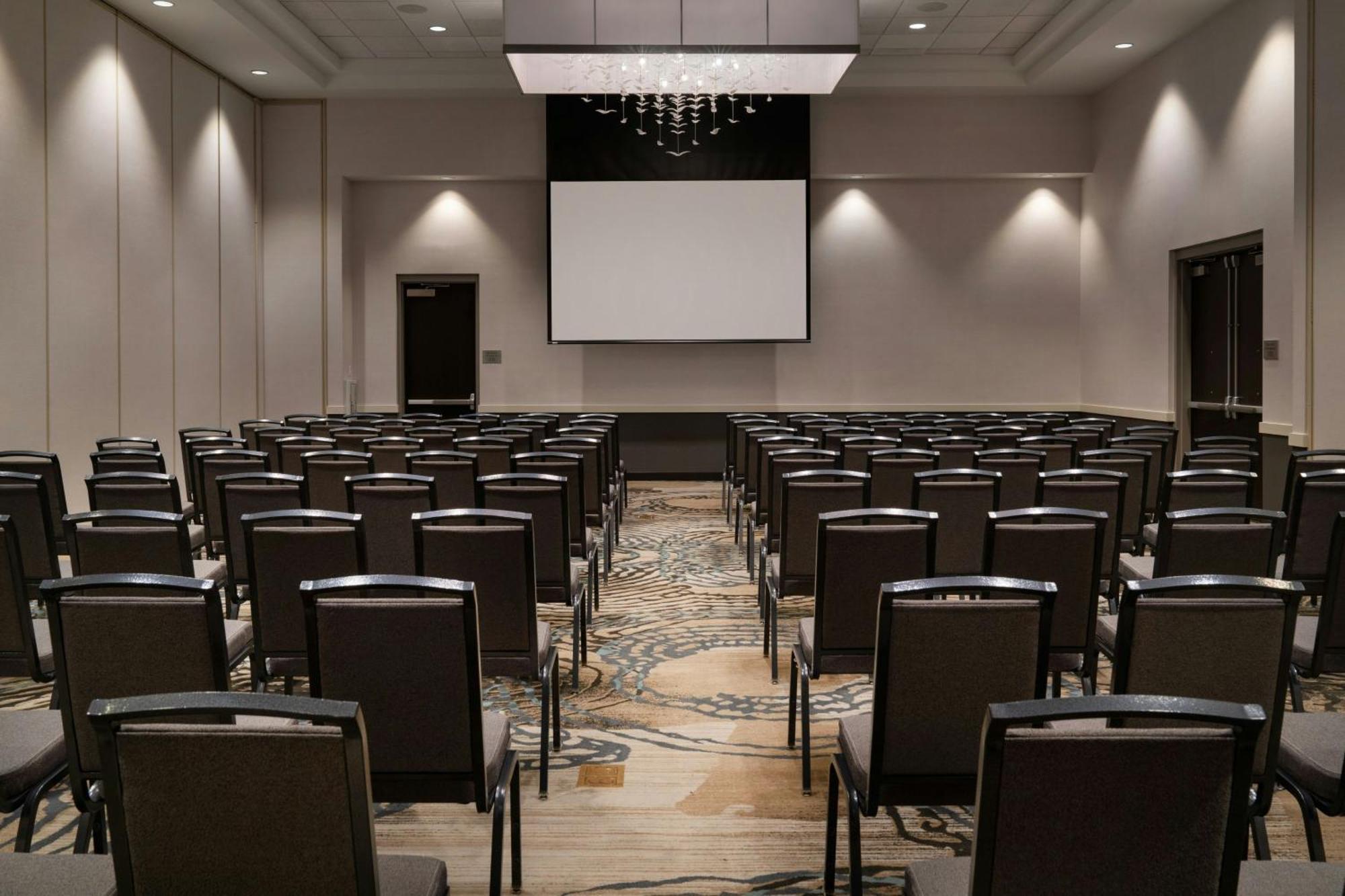 Courtyard By Marriott Salt River Hotel